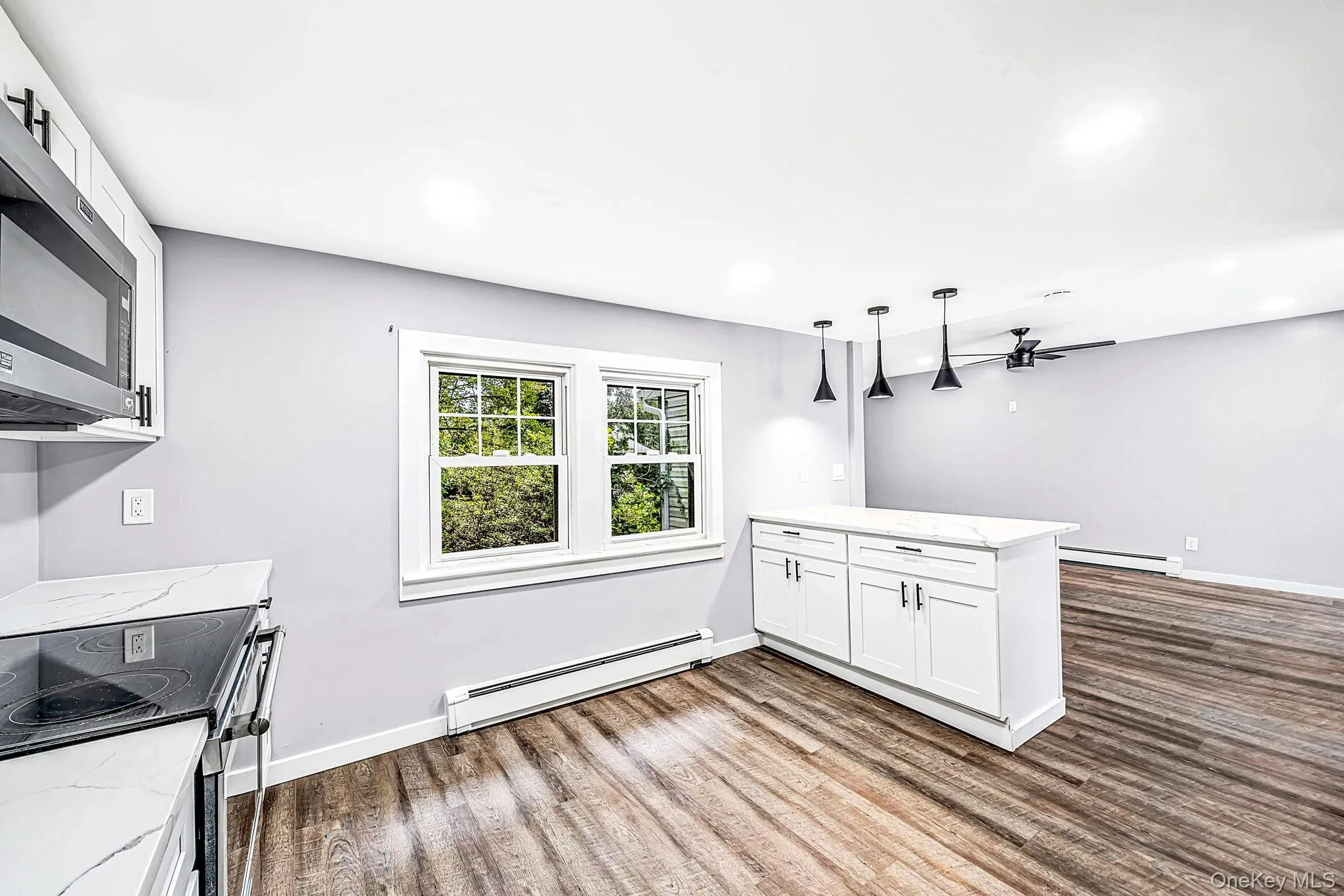 4 Oak Lane, Brookhaven, NY, 3 Bedrooms Bedrooms, 8 Rooms Rooms,2 BathroomsBathrooms,Residential,For Rent,Oak,0,1055039 4 Oak Lane, Brookhaven, NY, 3 Bedrooms Bedrooms, 8 Rooms Rooms,2 BathroomsBathrooms,Residential,For Rent,Oak,0,1055039
