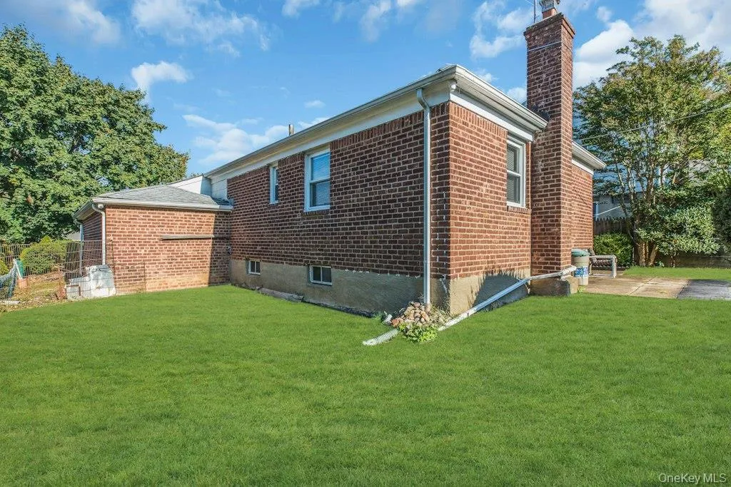 5310 Overbrook Street, New York, NY, 2 Bedrooms Bedrooms, 5 Rooms Rooms,1 BathroomBathrooms,Residential,For Rent,Overbrook,0,1055044 5310 Overbrook Street, New York, NY, 2 Bedrooms Bedrooms, 5 Rooms Rooms,1 BathroomBathrooms,Residential,For Rent,Overbrook,0,1055044