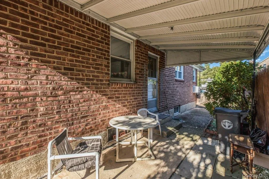 5310 Overbrook Street, New York, NY, 2 Bedrooms Bedrooms, 5 Rooms Rooms,1 BathroomBathrooms,Residential,For Rent,Overbrook,0,1055044 5310 Overbrook Street, New York, NY, 2 Bedrooms Bedrooms, 5 Rooms Rooms,1 BathroomBathrooms,Residential,For Rent,Overbrook,0,1055044