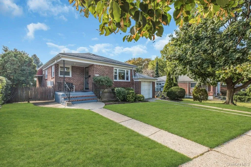 5310 Overbrook Street, New York, NY, 2 Bedrooms Bedrooms, 5 Rooms Rooms,1 BathroomBathrooms,Residential,For Rent,Overbrook,0,1055044 5310 Overbrook Street, New York, NY, 2 Bedrooms Bedrooms, 5 Rooms Rooms,1 BathroomBathrooms,Residential,For Rent,Overbrook,0,1055044
