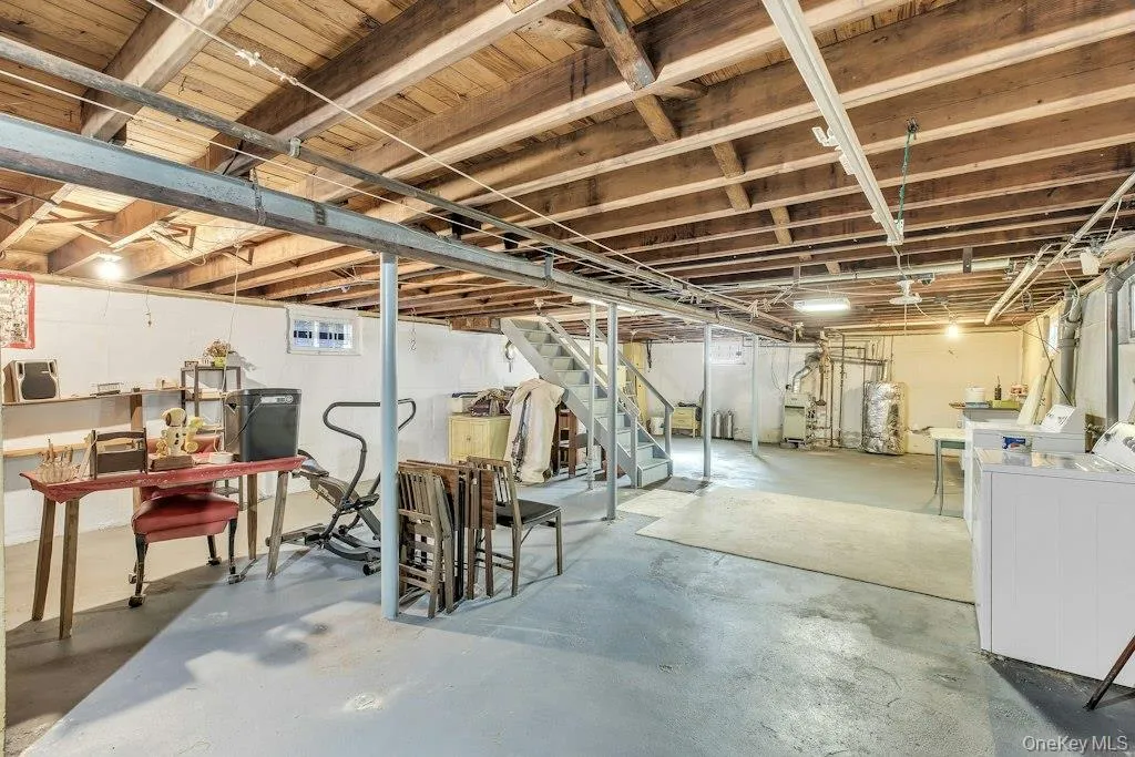 5310 Overbrook Street, New York, NY, 2 Bedrooms Bedrooms, 5 Rooms Rooms,1 BathroomBathrooms,Residential,For Rent,Overbrook,0,1055044 5310 Overbrook Street, New York, NY, 2 Bedrooms Bedrooms, 5 Rooms Rooms,1 BathroomBathrooms,Residential,For Rent,Overbrook,0,1055044