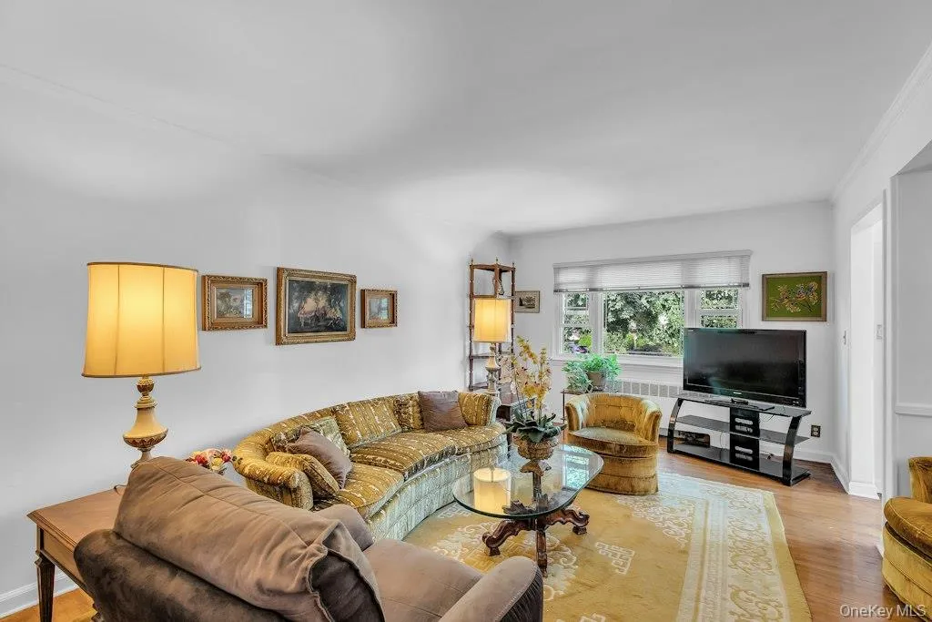 5310 Overbrook Street, New York, NY, 2 Bedrooms Bedrooms, 5 Rooms Rooms,1 BathroomBathrooms,Residential,For Rent,Overbrook,0,1055044 5310 Overbrook Street, New York, NY, 2 Bedrooms Bedrooms, 5 Rooms Rooms,1 BathroomBathrooms,Residential,For Rent,Overbrook,0,1055044