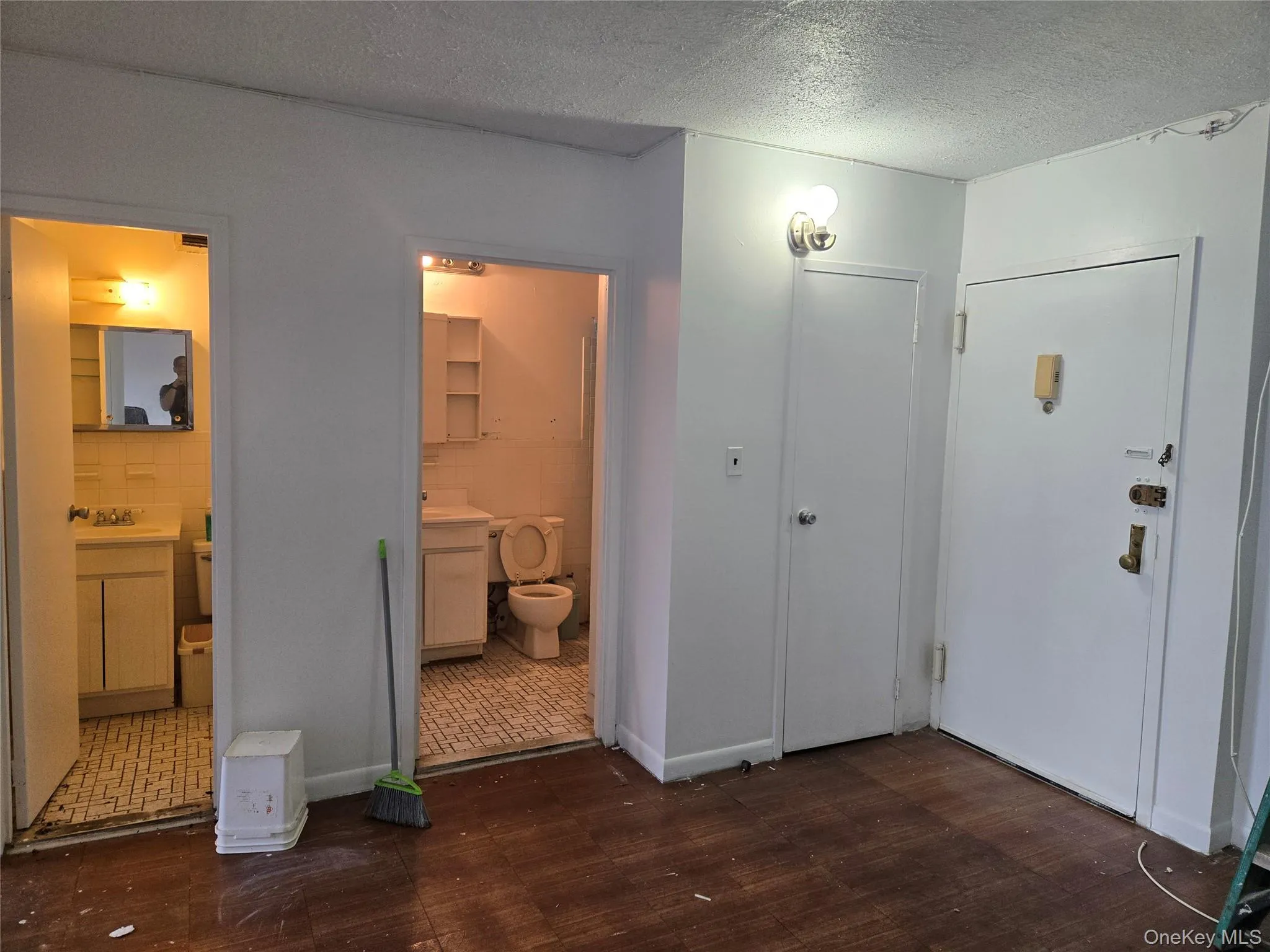 36-41 Union Street, New York, NY, 2 Bedrooms Bedrooms, 5 Rooms Rooms,1 BathroomBathrooms,Residential,For Rent,Union,0,1055046 36-41 Union Street, New York, NY, 2 Bedrooms Bedrooms, 5 Rooms Rooms,1 BathroomBathrooms,Residential,For Rent,Union,0,1055046