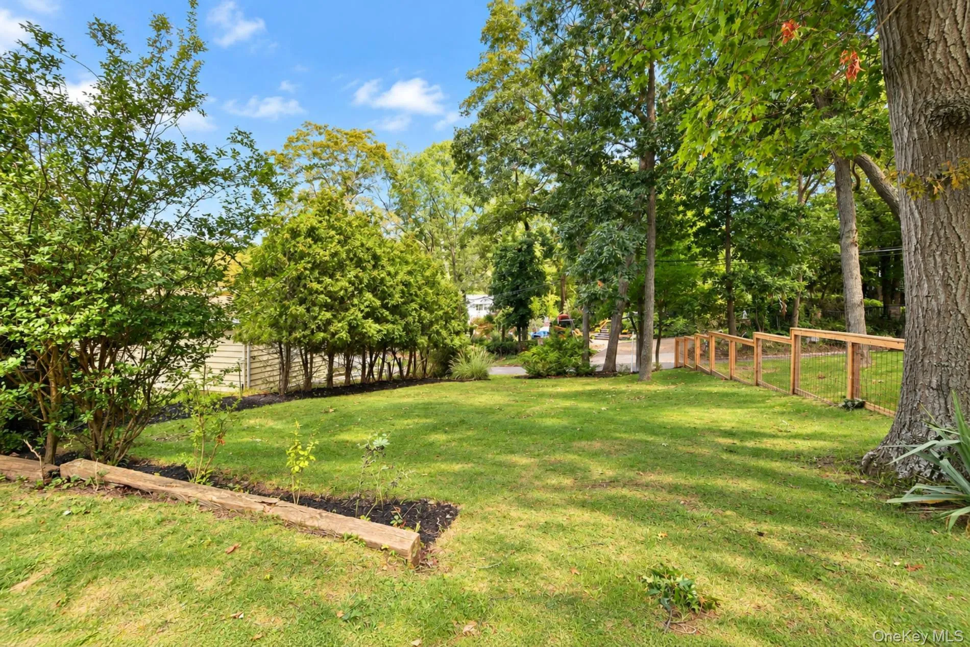 11 Urbans Road, Brookhaven, NY, 4 Bedrooms Bedrooms, 7 Rooms Rooms,2 BathroomsBathrooms,Residential,For Rent,Urbans,0,1055052 11 Urbans Road, Brookhaven, NY, 4 Bedrooms Bedrooms, 7 Rooms Rooms,2 BathroomsBathrooms,Residential,For Rent,Urbans,0,1055052