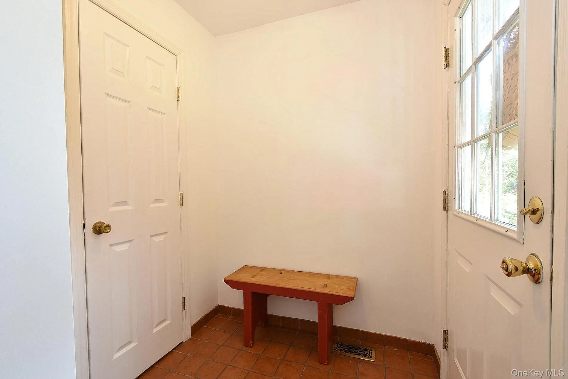 11 Urbans Road, Brookhaven, NY, 4 Bedrooms Bedrooms, 7 Rooms Rooms,2 BathroomsBathrooms,Residential,For Rent,Urbans,0,1055052 11 Urbans Road, Brookhaven, NY, 4 Bedrooms Bedrooms, 7 Rooms Rooms,2 BathroomsBathrooms,Residential,For Rent,Urbans,0,1055052