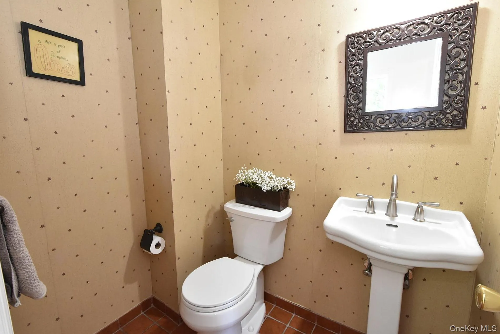 11 Urbans Road, Brookhaven, NY, 4 Bedrooms Bedrooms, 7 Rooms Rooms,2 BathroomsBathrooms,Residential,For Rent,Urbans,0,1055052 11 Urbans Road, Brookhaven, NY, 4 Bedrooms Bedrooms, 7 Rooms Rooms,2 BathroomsBathrooms,Residential,For Rent,Urbans,0,1055052