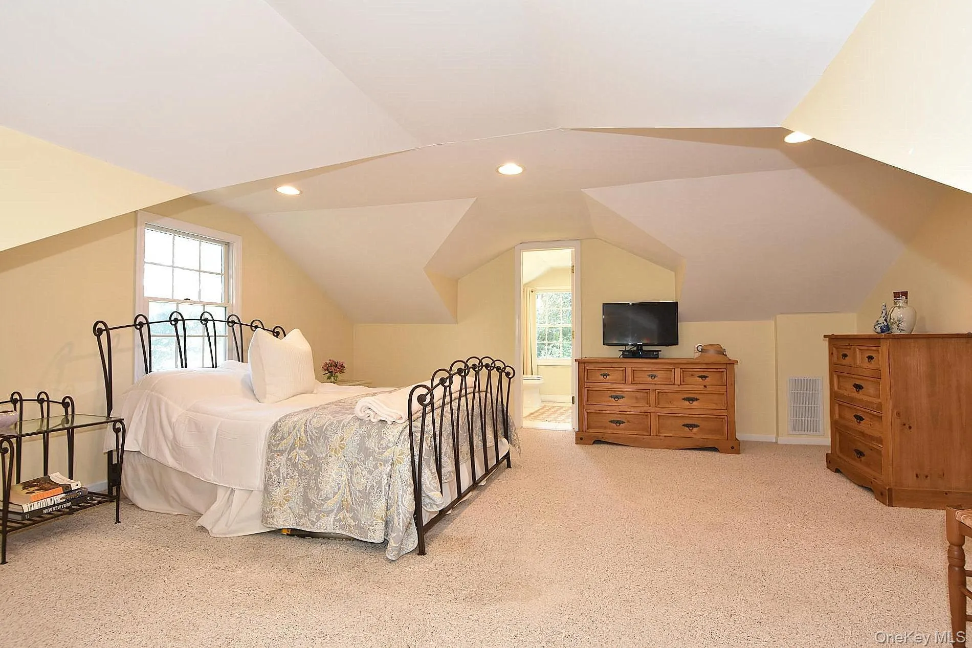 11 Urbans Road, Brookhaven, NY, 4 Bedrooms Bedrooms, 7 Rooms Rooms,2 BathroomsBathrooms,Residential,For Rent,Urbans,0,1055052 11 Urbans Road, Brookhaven, NY, 4 Bedrooms Bedrooms, 7 Rooms Rooms,2 BathroomsBathrooms,Residential,For Rent,Urbans,0,1055052