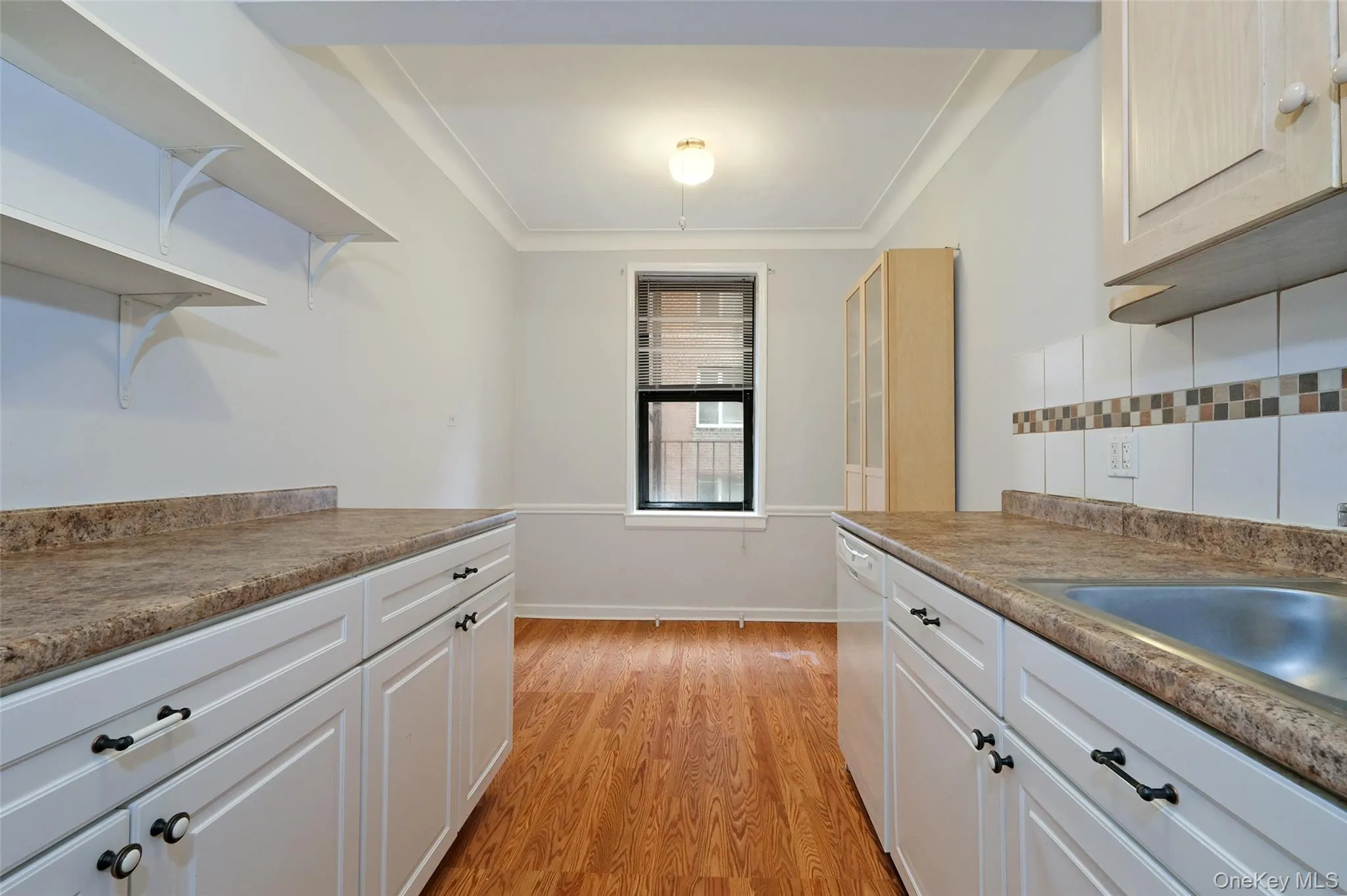 1 Broad Parkway, White Plains, NY, 1 Bedroom Bedrooms, 3 Rooms Rooms,1 BathroomBathrooms,Residential Lease,For Rent,Broad Parkway,0,1055054 1 Broad Parkway, White Plains, NY, 1 Bedroom Bedrooms, 3 Rooms Rooms,1 BathroomBathrooms,Residential Lease,For Rent,Broad Parkway,0,1055054