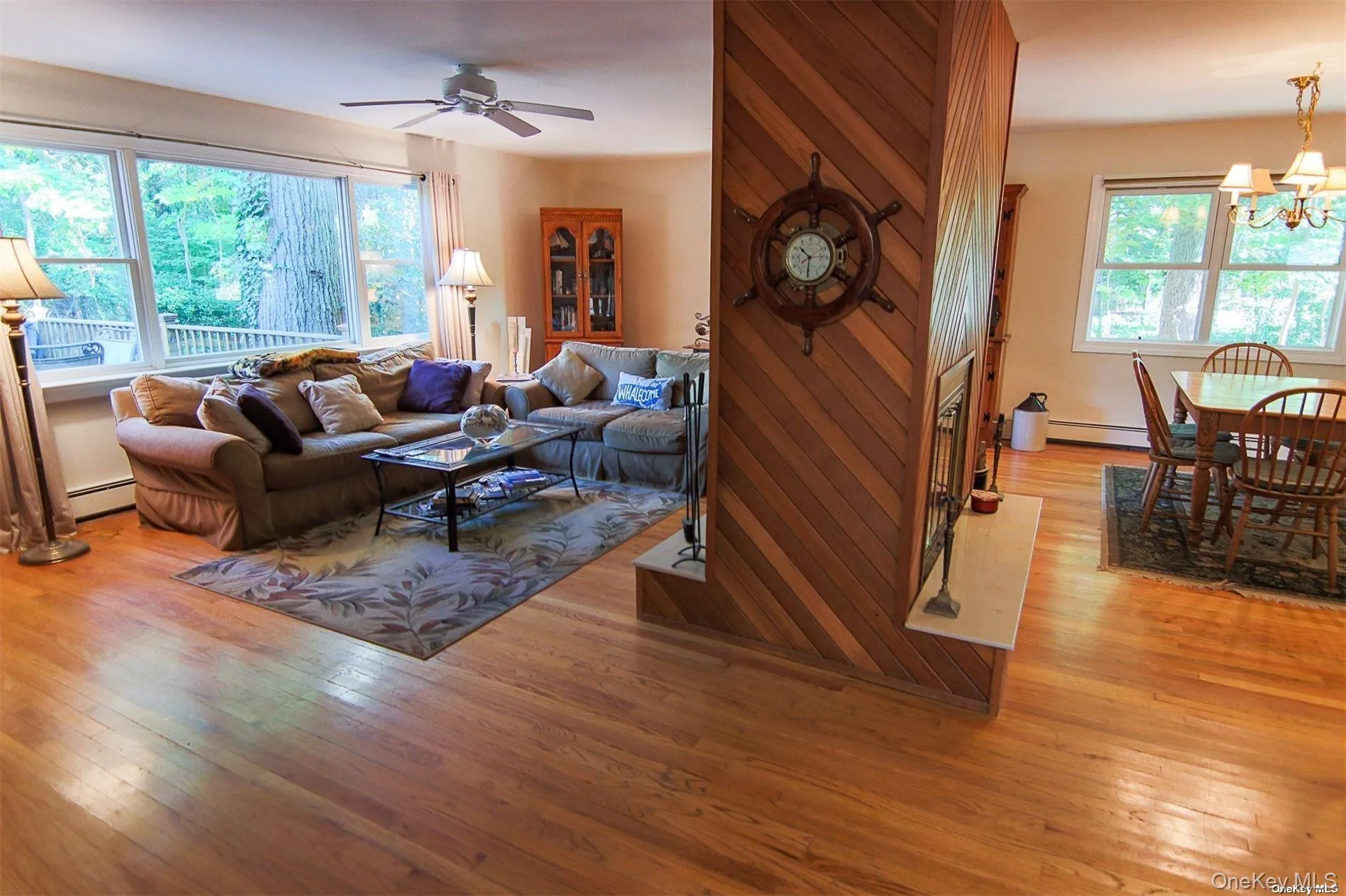 Open Floor plan with dual fireplace in living room and dining room Open Floor plan with dual fireplace in living room and dining room