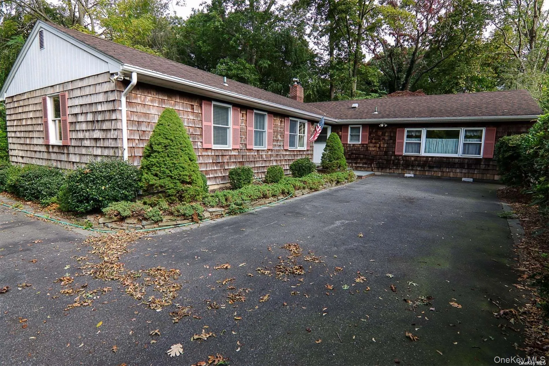 101 Country Road, Brookhaven, NY, 4 Bedrooms Bedrooms, 9 Rooms Rooms,3 BathroomsBathrooms,Residential,For Rent,Country,0,1055055 101 Country Road, Brookhaven, NY, 4 Bedrooms Bedrooms, 9 Rooms Rooms,3 BathroomsBathrooms,Residential,For Rent,Country,0,1055055