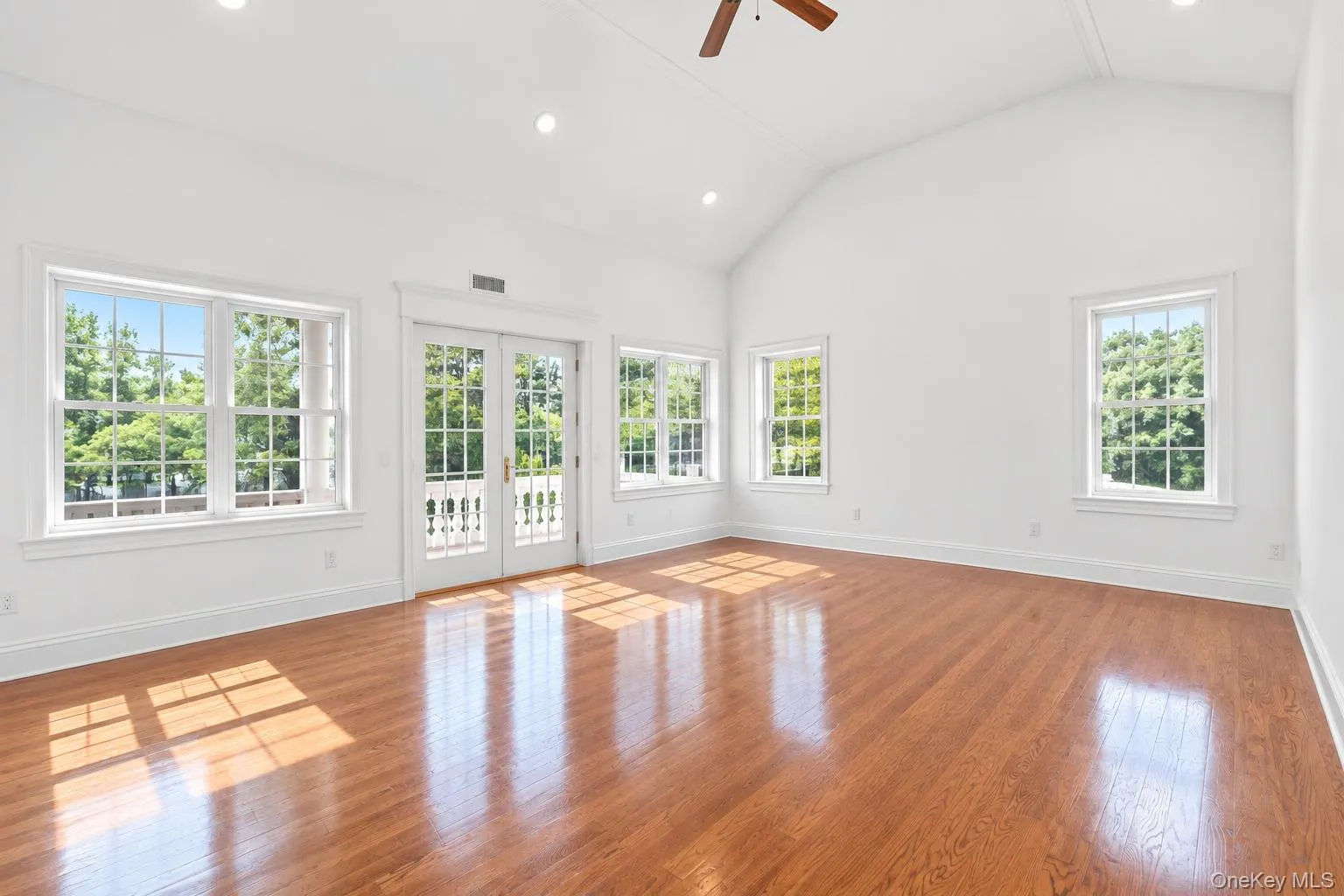 65 Threepence Drive, Huntington, NY, 6 Bedrooms Bedrooms, 11 Rooms Rooms,3 BathroomsBathrooms,Residential,For Rent,Threepence,0,1055057 65 Threepence Drive, Huntington, NY, 6 Bedrooms Bedrooms, 11 Rooms Rooms,3 BathroomsBathrooms,Residential,For Rent,Threepence,0,1055057