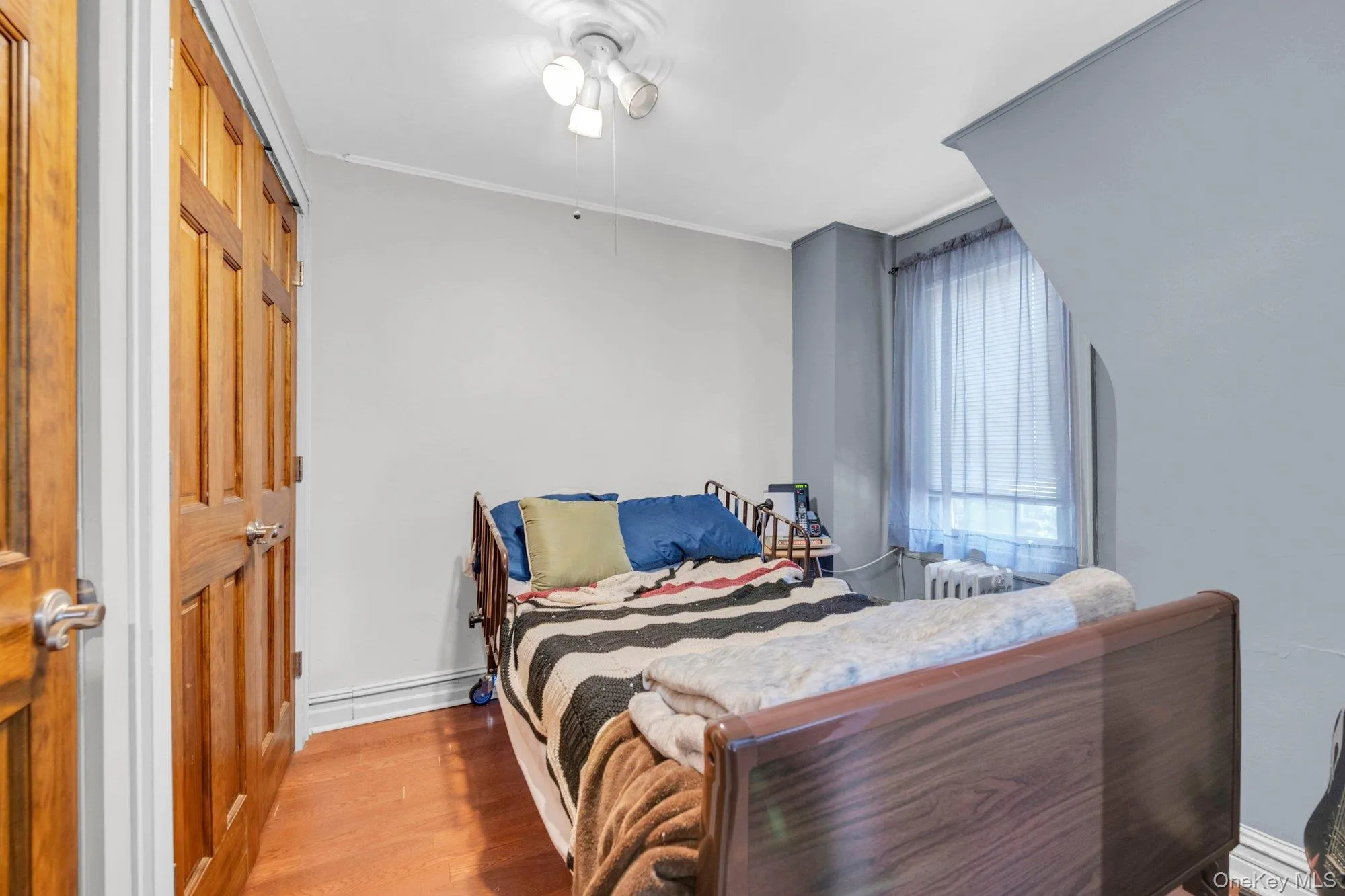 1830 Narragansett Avenue, New York, NY, 3 Bedrooms Bedrooms, 8 Rooms Rooms,1 BathroomBathrooms,Residential,For Rent,Narragansett,0,1055058 1830 Narragansett Avenue, New York, NY, 3 Bedrooms Bedrooms, 8 Rooms Rooms,1 BathroomBathrooms,Residential,For Rent,Narragansett,0,1055058