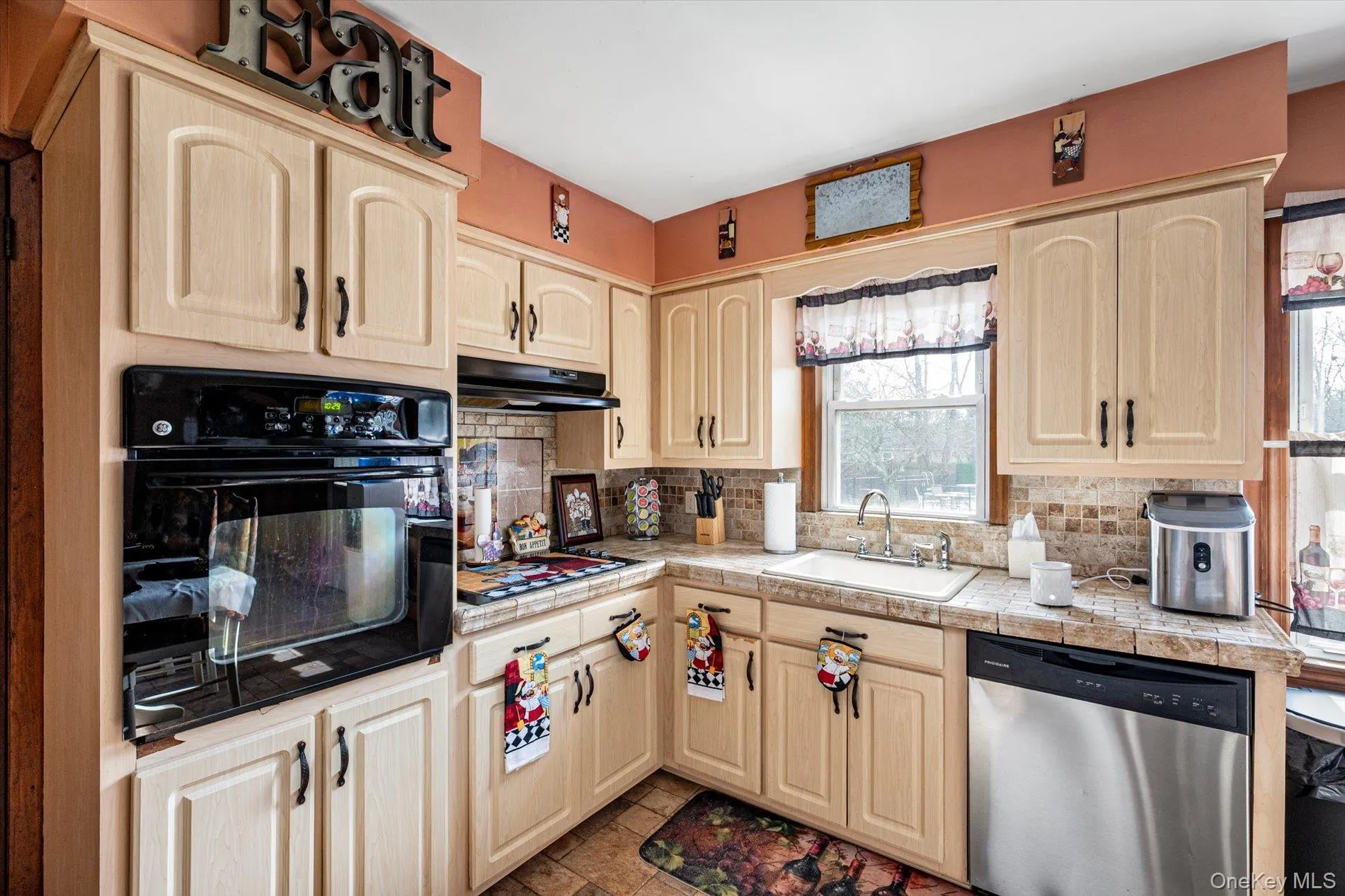270 Old Commack Road, Smithtown, NY, 4 Bedrooms Bedrooms, 8 Rooms Rooms,3 BathroomsBathrooms,Residential,For Rent,Old Commack,0,1055060 270 Old Commack Road, Smithtown, NY, 4 Bedrooms Bedrooms, 8 Rooms Rooms,3 BathroomsBathrooms,Residential,For Rent,Old Commack,0,1055060