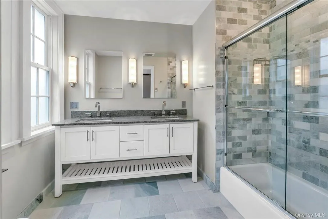 26 Parkway, Scarsdale, NY, 2 Bedroom Bedrooms, 4 Room Rooms,1 BathroomBathrooms,Residential Lease,For Rent,Parkway,0,1055067 26 Parkway, Scarsdale, NY, 2 Bedroom Bedrooms, 4 Room Rooms,1 BathroomBathrooms,Residential Lease,For Rent,Parkway,0,1055067