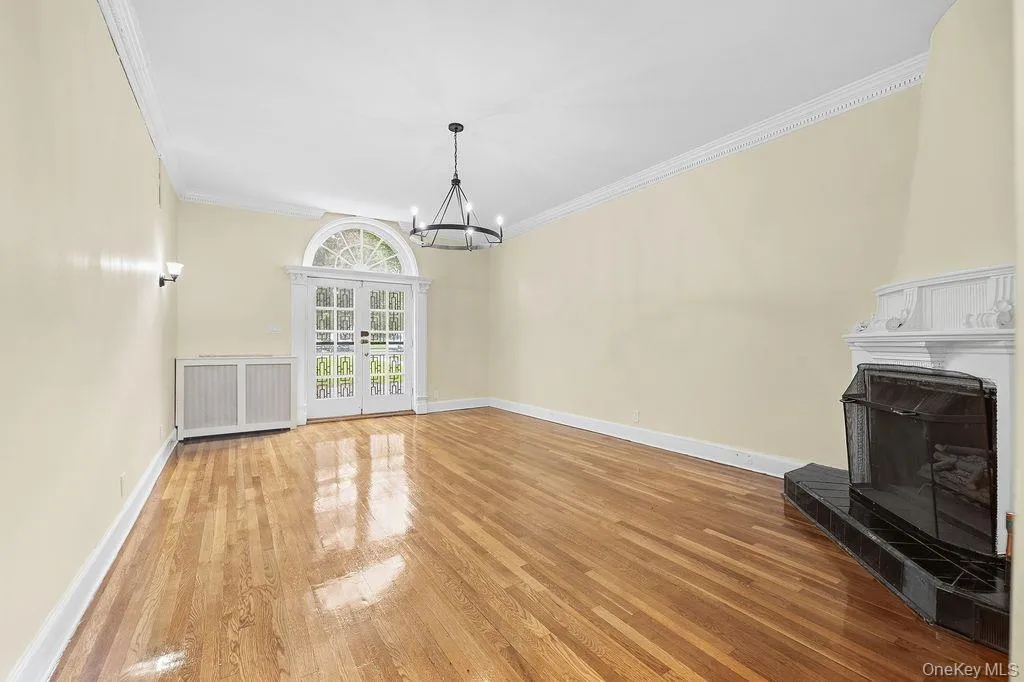 111 Broadway, Greenburgh, NY, 2 Bedroom Bedrooms, 4 Room Rooms,1 BathroomBathrooms,Residential Lease,For Rent,Broadway,0,1055069 111 Broadway, Greenburgh, NY, 2 Bedroom Bedrooms, 4 Room Rooms,1 BathroomBathrooms,Residential Lease,For Rent,Broadway,0,1055069