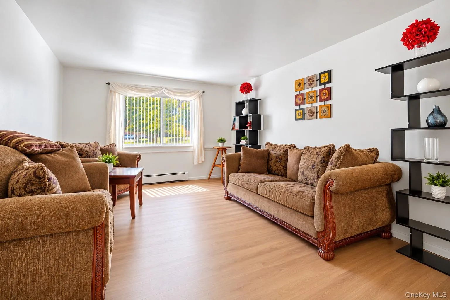26 Tanager Road, Blooming Grove, NY, 1 Bedroom Bedrooms, 4 Rooms Rooms,1 BathroomBathrooms,Residential,For Rent,Tanager,0,1055081 26 Tanager Road, Blooming Grove, NY, 1 Bedroom Bedrooms, 4 Rooms Rooms,1 BathroomBathrooms,Residential,For Rent,Tanager,0,1055081
