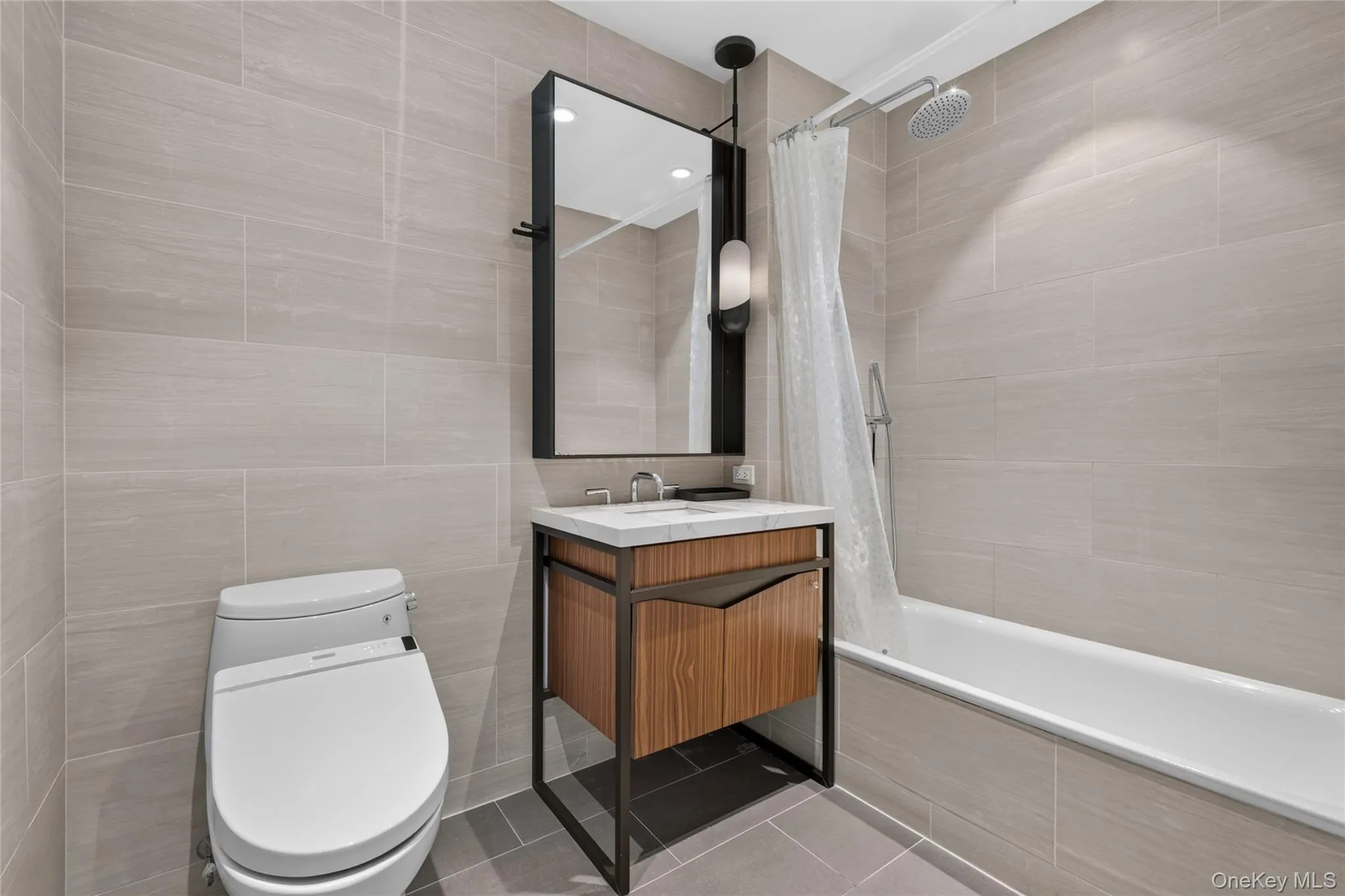 13327 39th Avenue, New York, NY, 1 Bedroom Bedrooms, 3 Rooms Rooms,1 BathroomBathrooms,Residential,For Rent,39th,0,1055084 13327 39th Avenue, New York, NY, 1 Bedroom Bedrooms, 3 Rooms Rooms,1 BathroomBathrooms,Residential,For Rent,39th,0,1055084