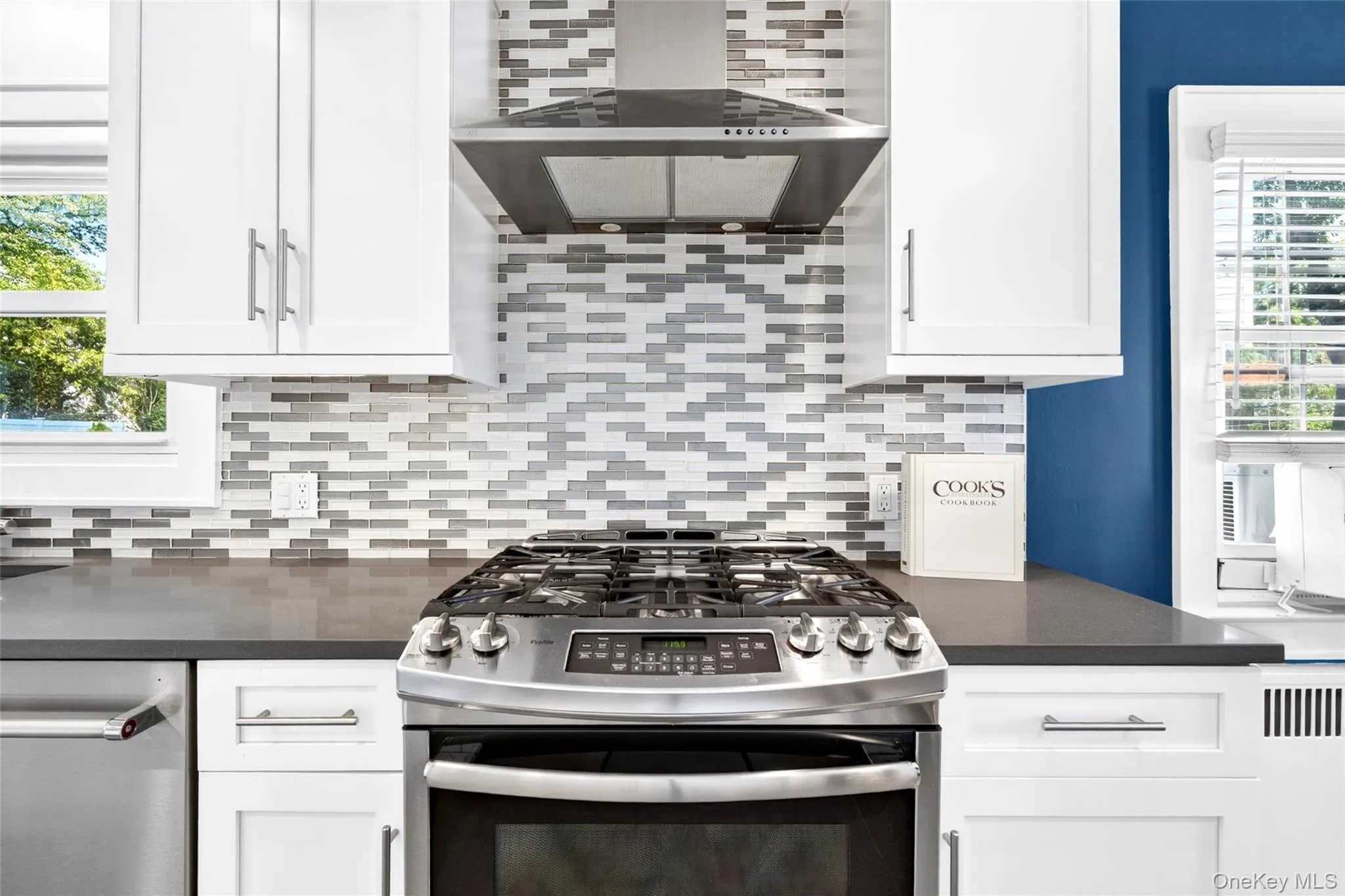 34 Smith Avenue, White Plains, NY, 4 Bedrooms Bedrooms, 7 Rooms Rooms,2 BathroomsBathrooms,Residential,For Rent,Smith,0,1055087 34 Smith Avenue, White Plains, NY, 4 Bedrooms Bedrooms, 7 Rooms Rooms,2 BathroomsBathrooms,Residential,For Rent,Smith,0,1055087