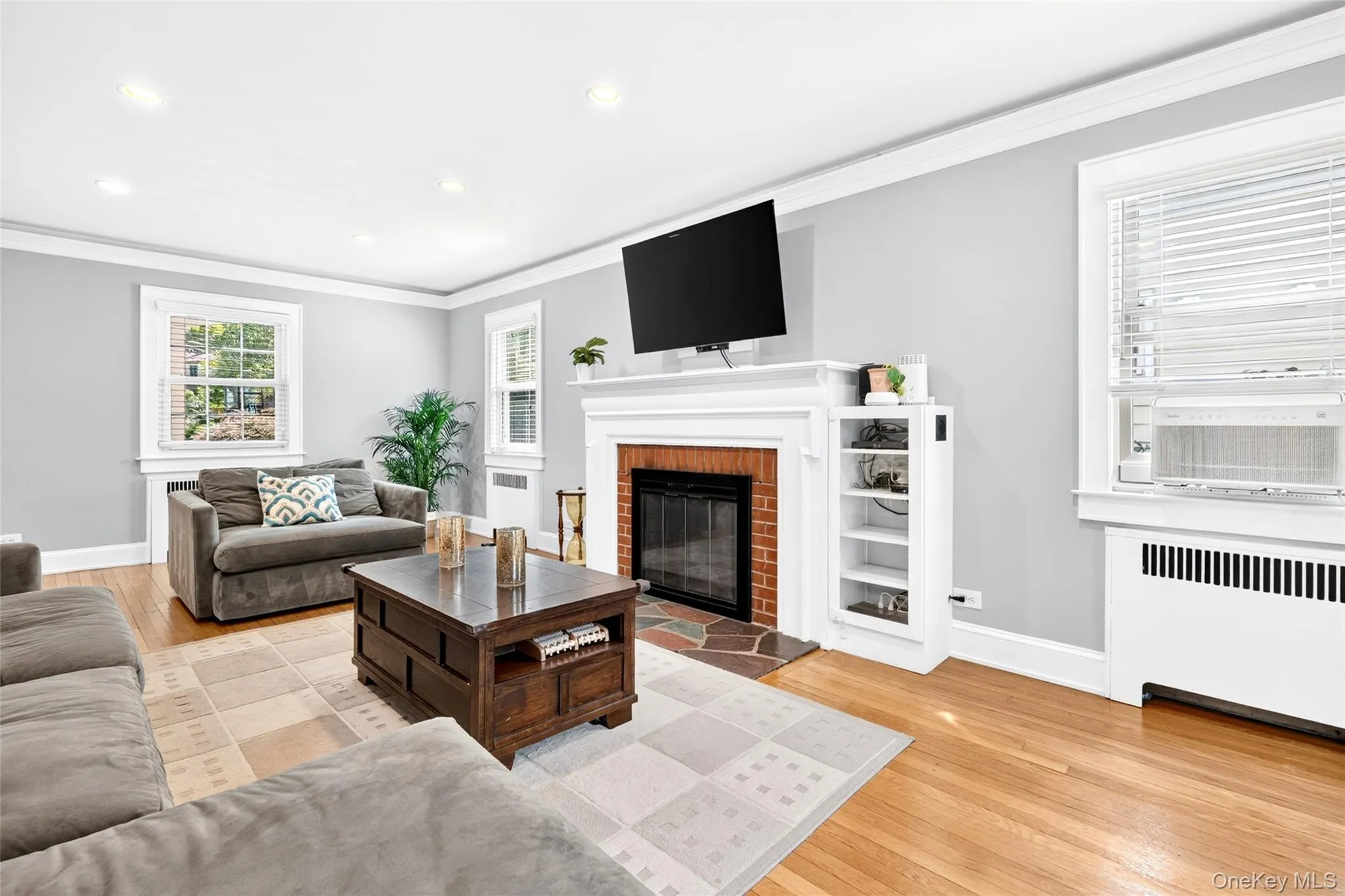 34 Smith Avenue, White Plains, NY, 4 Bedrooms Bedrooms, 7 Rooms Rooms,2 BathroomsBathrooms,Residential,For Rent,Smith,0,1055087 34 Smith Avenue, White Plains, NY, 4 Bedrooms Bedrooms, 7 Rooms Rooms,2 BathroomsBathrooms,Residential,For Rent,Smith,0,1055087