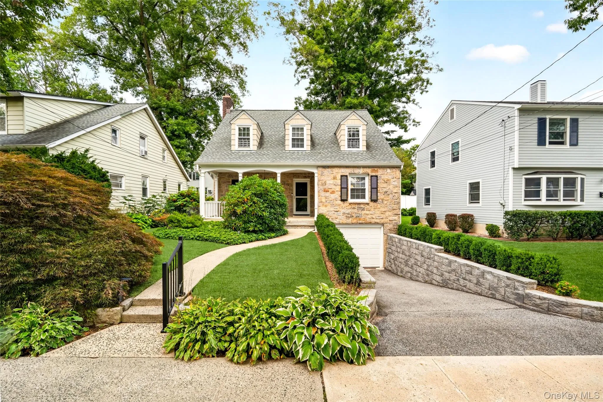 34 Smith Avenue, White Plains, NY, 4 Bedrooms Bedrooms, 7 Rooms Rooms,2 BathroomsBathrooms,Residential,For Rent,Smith,0,1055087 34 Smith Avenue, White Plains, NY, 4 Bedrooms Bedrooms, 7 Rooms Rooms,2 BathroomsBathrooms,Residential,For Rent,Smith,0,1055087
