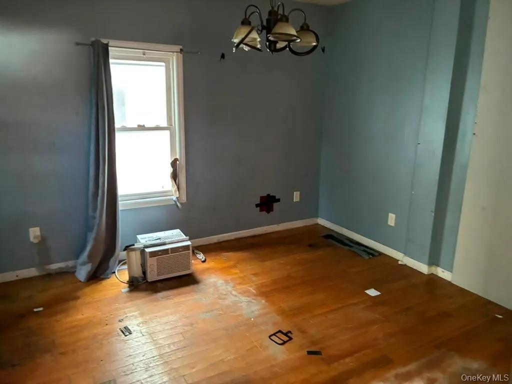 112-06 91st Avenue, New York, NY, 4 Bedrooms Bedrooms, 15 Rooms Rooms,1 BathroomBathrooms,Residential,For Rent,91st,0,1055091 112-06 91st Avenue, New York, NY, 4 Bedrooms Bedrooms, 15 Rooms Rooms,1 BathroomBathrooms,Residential,For Rent,91st,0,1055091