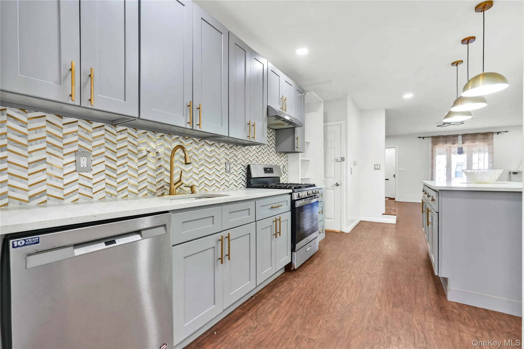 120-05 179th Street, New York, NY, 3 Bedrooms Bedrooms, 7 Rooms Rooms,2 BathroomsBathrooms,Residential,For Rent,179th,0,1055094 120-05 179th Street, New York, NY, 3 Bedrooms Bedrooms, 7 Rooms Rooms,2 BathroomsBathrooms,Residential,For Rent,179th,0,1055094