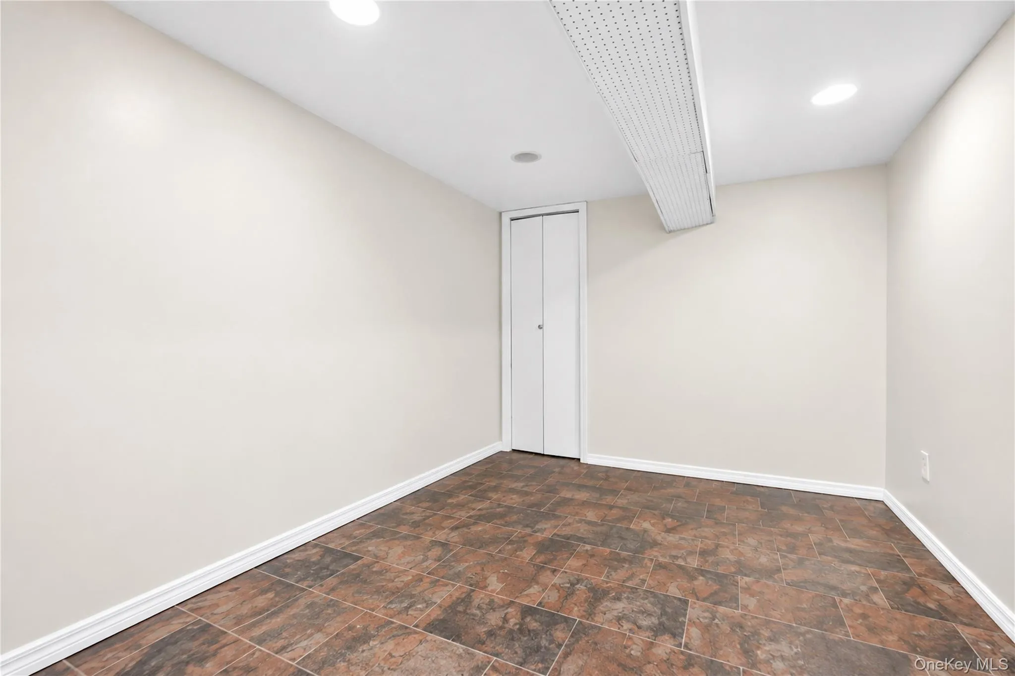 120-05 179th Street, New York, NY, 3 Bedrooms Bedrooms, 7 Rooms Rooms,2 BathroomsBathrooms,Residential,For Rent,179th,0,1055094 120-05 179th Street, New York, NY, 3 Bedrooms Bedrooms, 7 Rooms Rooms,2 BathroomsBathrooms,Residential,For Rent,179th,0,1055094