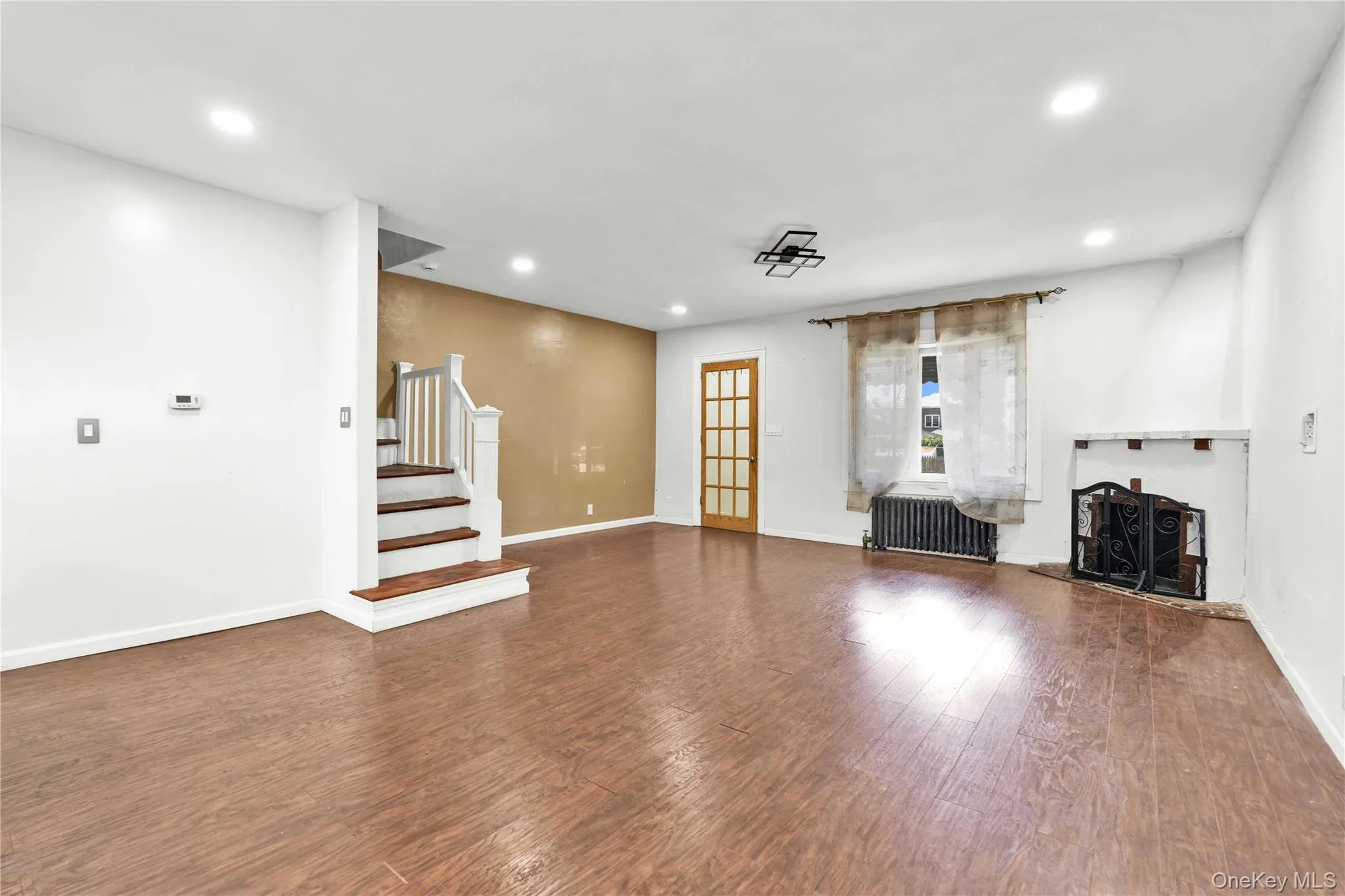 120-05 179th Street, New York, NY, 3 Bedrooms Bedrooms, 7 Rooms Rooms,2 BathroomsBathrooms,Residential,For Rent,179th,0,1055094 120-05 179th Street, New York, NY, 3 Bedrooms Bedrooms, 7 Rooms Rooms,2 BathroomsBathrooms,Residential,For Rent,179th,0,1055094