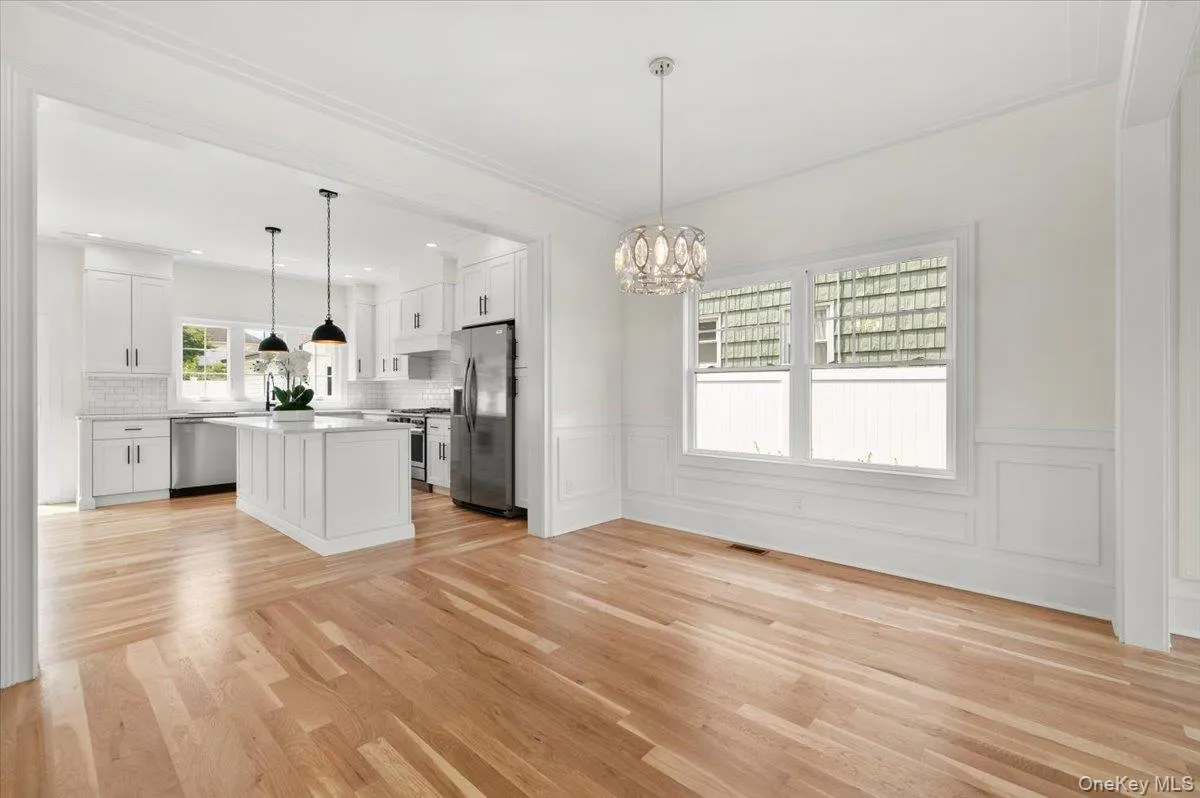 51 Willis Avenue, Oyster Bay, NY, 5 Bedrooms Bedrooms, 9 Rooms Rooms,3 BathroomsBathrooms,Residential,For Rent,Willis,0,1055098 51 Willis Avenue, Oyster Bay, NY, 5 Bedrooms Bedrooms, 9 Rooms Rooms,3 BathroomsBathrooms,Residential,For Rent,Willis,0,1055098