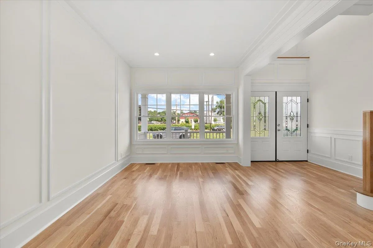 51 Willis Avenue, Oyster Bay, NY, 5 Bedrooms Bedrooms, 9 Rooms Rooms,3 BathroomsBathrooms,Residential,For Rent,Willis,0,1055098 51 Willis Avenue, Oyster Bay, NY, 5 Bedrooms Bedrooms, 9 Rooms Rooms,3 BathroomsBathrooms,Residential,For Rent,Willis,0,1055098