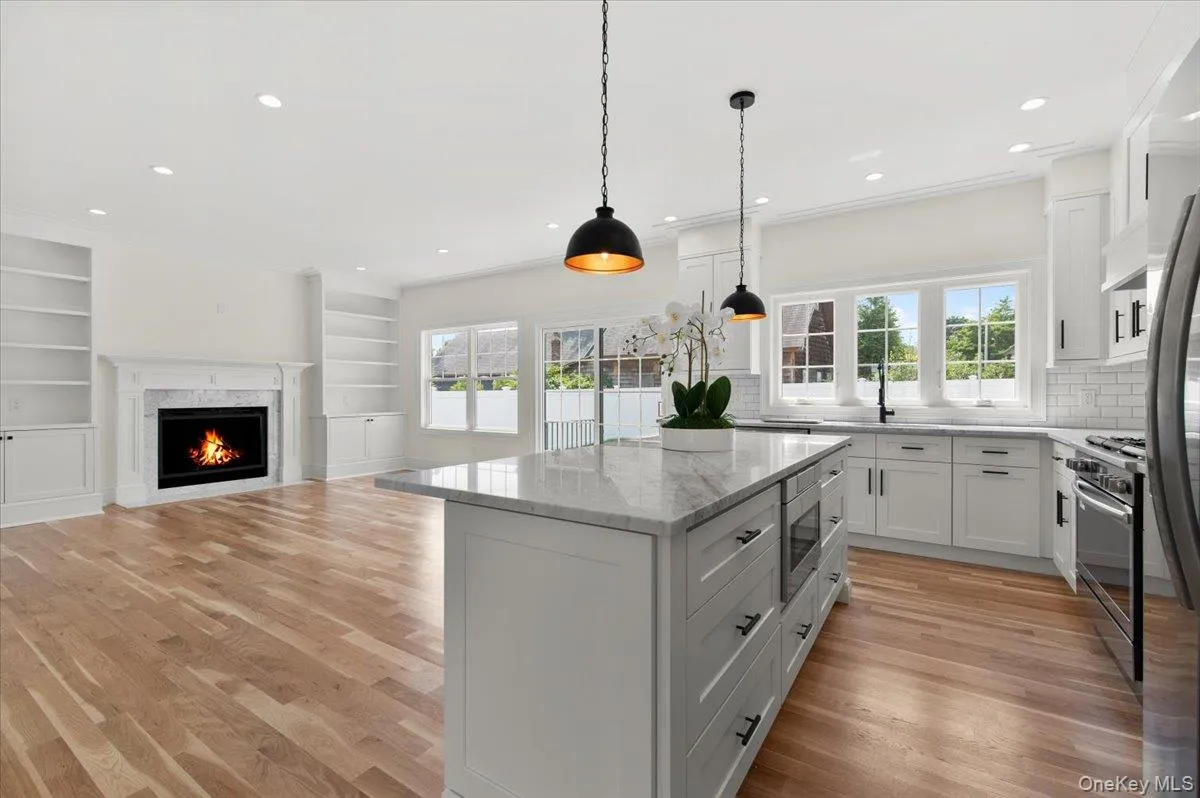 51 Willis Avenue, Oyster Bay, NY, 5 Bedrooms Bedrooms, 9 Rooms Rooms,3 BathroomsBathrooms,Residential,For Rent,Willis,0,1055098 51 Willis Avenue, Oyster Bay, NY, 5 Bedrooms Bedrooms, 9 Rooms Rooms,3 BathroomsBathrooms,Residential,For Rent,Willis,0,1055098