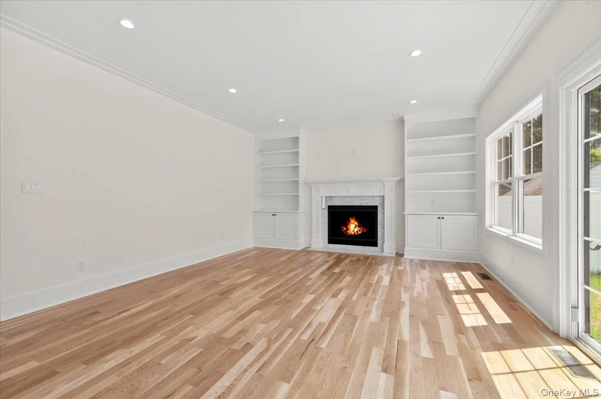 51 Willis Avenue, Oyster Bay, NY, 5 Bedrooms Bedrooms, 9 Rooms Rooms,3 BathroomsBathrooms,Residential,For Rent,Willis,0,1055098 51 Willis Avenue, Oyster Bay, NY, 5 Bedrooms Bedrooms, 9 Rooms Rooms,3 BathroomsBathrooms,Residential,For Rent,Willis,0,1055098