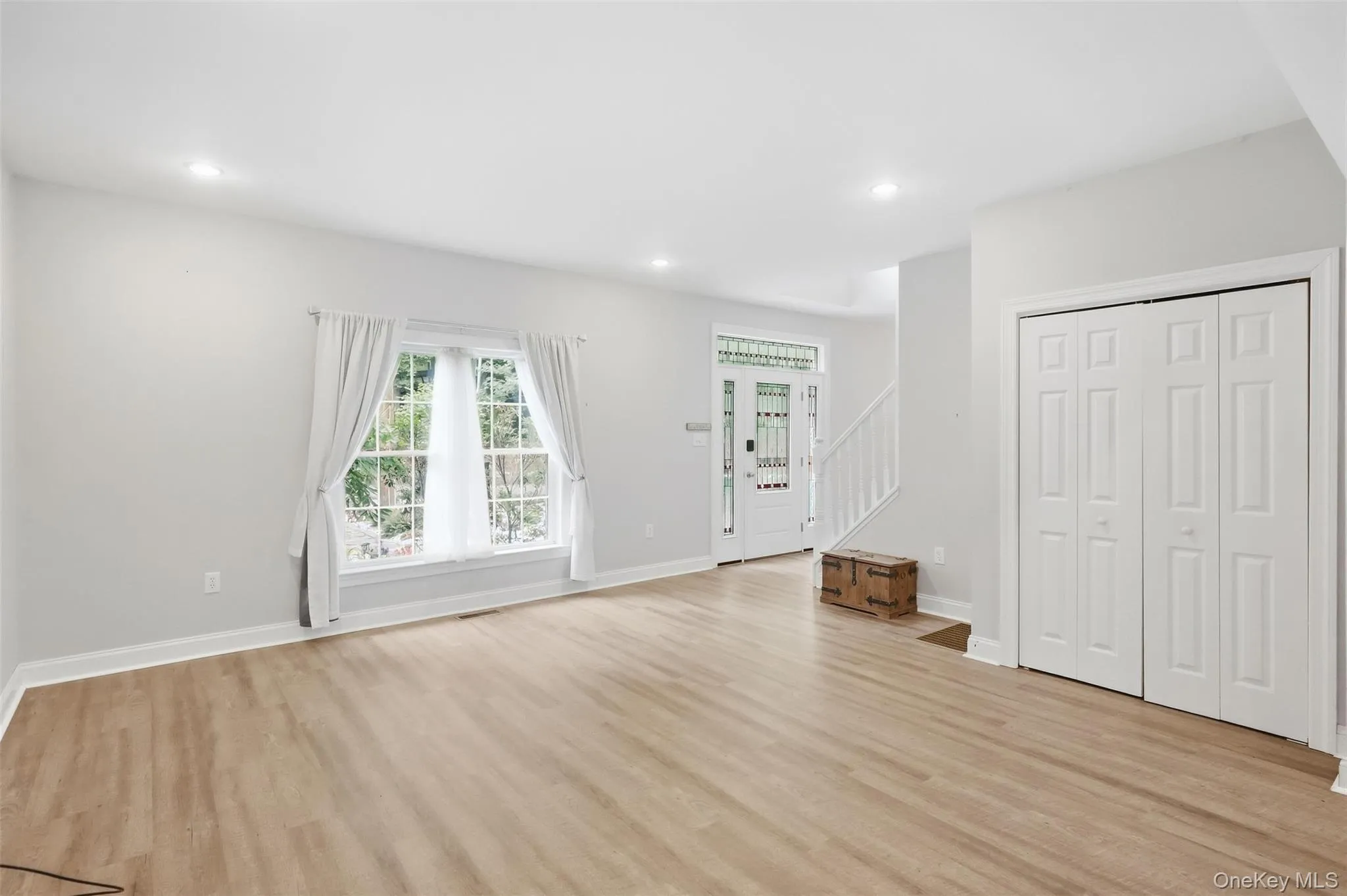 59 Carney Road, Esopus, NY, 3 Bedrooms Bedrooms, 11 Rooms Rooms,2 BathroomsBathrooms,Residential,For Rent,Carney,0,1055099 59 Carney Road, Esopus, NY, 3 Bedrooms Bedrooms, 11 Rooms Rooms,2 BathroomsBathrooms,Residential,For Rent,Carney,0,1055099