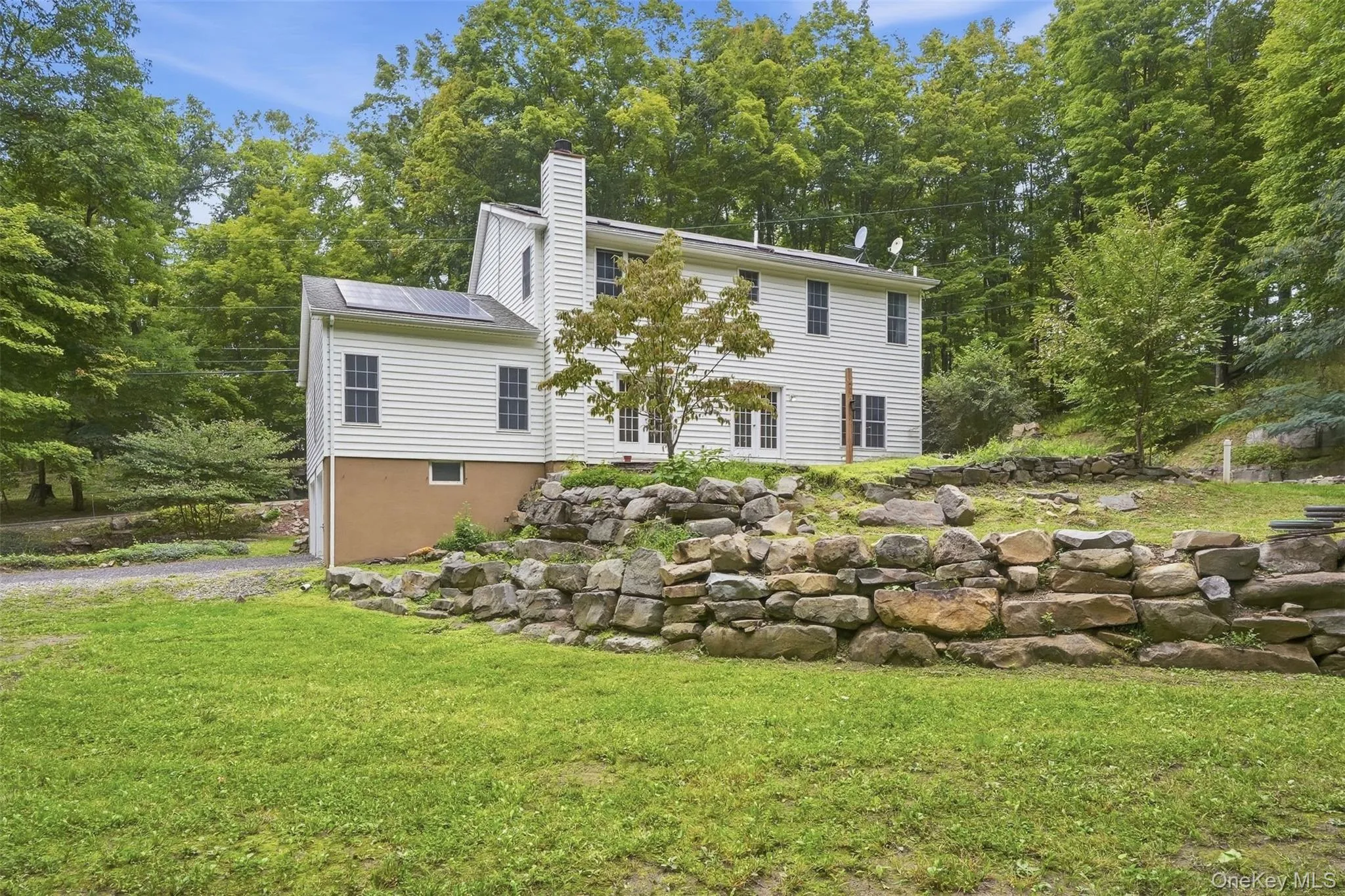 59 Carney Road, Esopus, NY, 3 Bedrooms Bedrooms, 11 Rooms Rooms,2 BathroomsBathrooms,Residential,For Rent,Carney,0,1055099 59 Carney Road, Esopus, NY, 3 Bedrooms Bedrooms, 11 Rooms Rooms,2 BathroomsBathrooms,Residential,For Rent,Carney,0,1055099