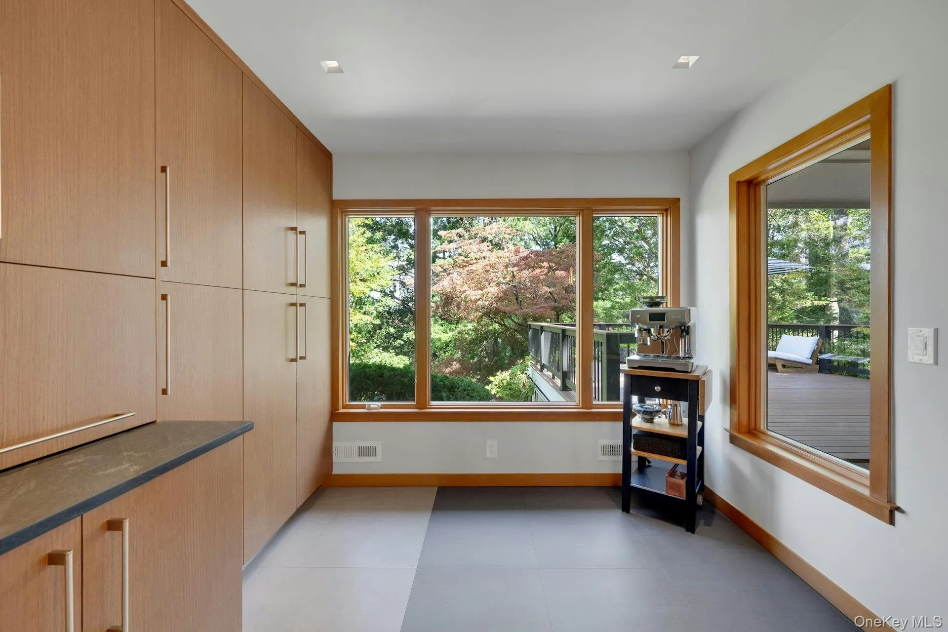 1 Leone Close, Greenburgh, NY, 4 Bedrooms Bedrooms, 11 Rooms Rooms,3 BathroomsBathrooms,Residential,For Rent,Leone,0,1055102 1 Leone Close, Greenburgh, NY, 4 Bedrooms Bedrooms, 11 Rooms Rooms,3 BathroomsBathrooms,Residential,For Rent,Leone,0,1055102