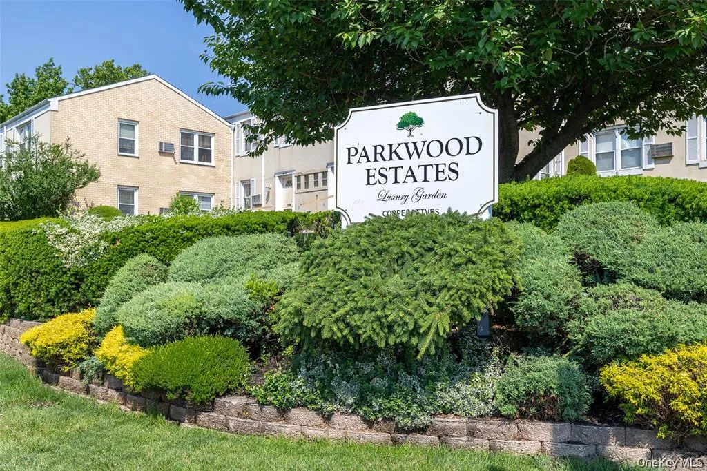 71-32 Little Neck Parkway, New York, NY, 2 Bedrooms Bedrooms, 5 Rooms Rooms,1 BathroomBathrooms,Residential,For Rent,Little Neck,0,1055106 71-32 Little Neck Parkway, New York, NY, 2 Bedrooms Bedrooms, 5 Rooms Rooms,1 BathroomBathrooms,Residential,For Rent,Little Neck,0,1055106