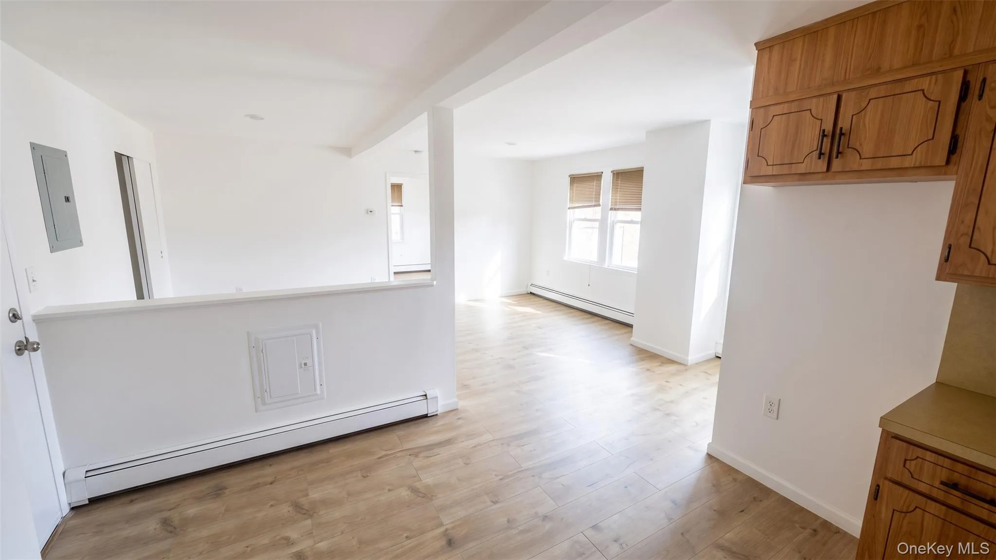 480 Westbury Avenue, North Hempstead, NY, 1 Bedroom Bedrooms, 2 Room Rooms,1 BathroomBathrooms,Residential Lease,For Rent,Westbury,0,1055107 480 Westbury Avenue, North Hempstead, NY, 1 Bedroom Bedrooms, 2 Room Rooms,1 BathroomBathrooms,Residential Lease,For Rent,Westbury,0,1055107