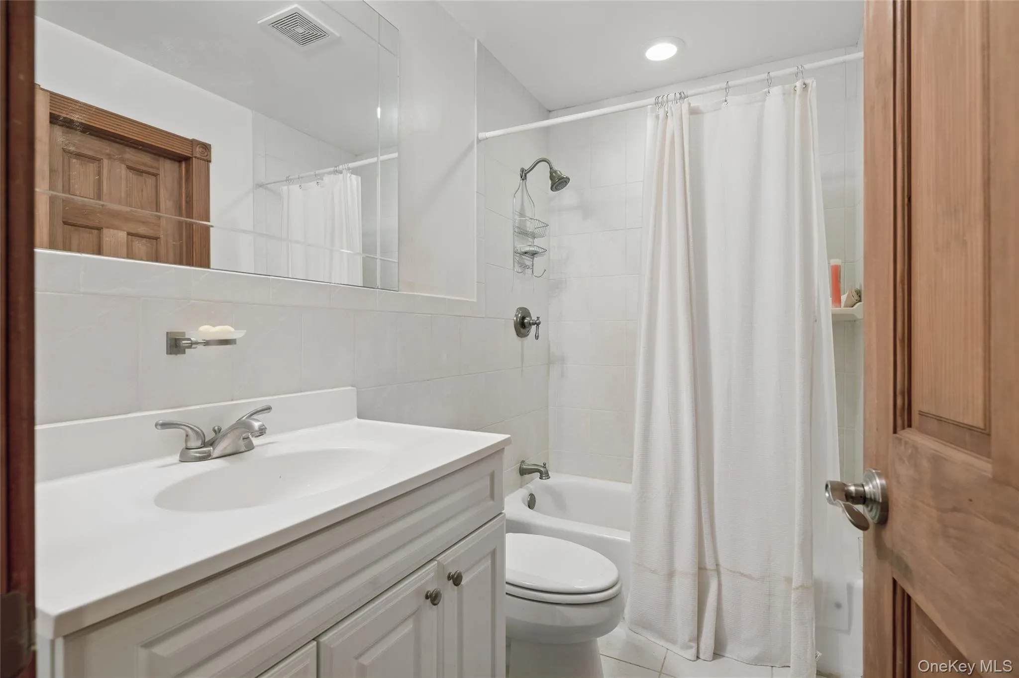 471 Southport Street, Islip, NY, 5 Bedrooms Bedrooms, 10 Rooms Rooms,3 BathroomsBathrooms,Residential,For Rent,Southport,0,1055112 471 Southport Street, Islip, NY, 5 Bedrooms Bedrooms, 10 Rooms Rooms,3 BathroomsBathrooms,Residential,For Rent,Southport,0,1055112