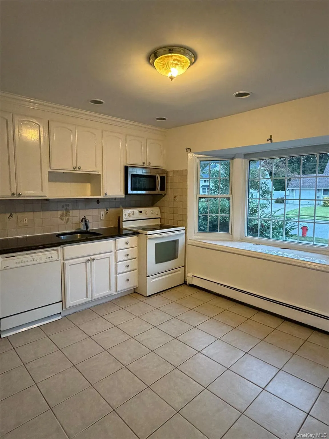 11 Acre Lane, Oyster Bay, NY, 4 Bedrooms Bedrooms, 6 Rooms Rooms,2 BathroomsBathrooms,Residential Lease,For Rent,Acre,0,1055119 11 Acre Lane, Oyster Bay, NY, 4 Bedrooms Bedrooms, 6 Rooms Rooms,2 BathroomsBathrooms,Residential Lease,For Rent,Acre,0,1055119