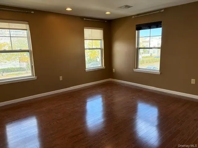 7219 Sandy Dune Way, New York, NY, 3 Bedroom Bedrooms, 10 Room Rooms,2 BathroomBathrooms,Residential Lease,For Rent,Sandy Dune,0,1055120 7219 Sandy Dune Way, New York, NY, 3 Bedroom Bedrooms, 10 Room Rooms,2 BathroomBathrooms,Residential Lease,For Rent,Sandy Dune,0,1055120