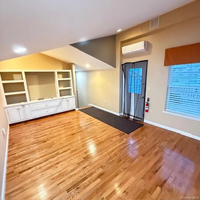 7219 Sandy Dune Way, New York, NY, 3 Bedroom Bedrooms, 10 Room Rooms,2 BathroomBathrooms,Residential Lease,For Rent,Sandy Dune,0,1055120 7219 Sandy Dune Way, New York, NY, 3 Bedroom Bedrooms, 10 Room Rooms,2 BathroomBathrooms,Residential Lease,For Rent,Sandy Dune,0,1055120