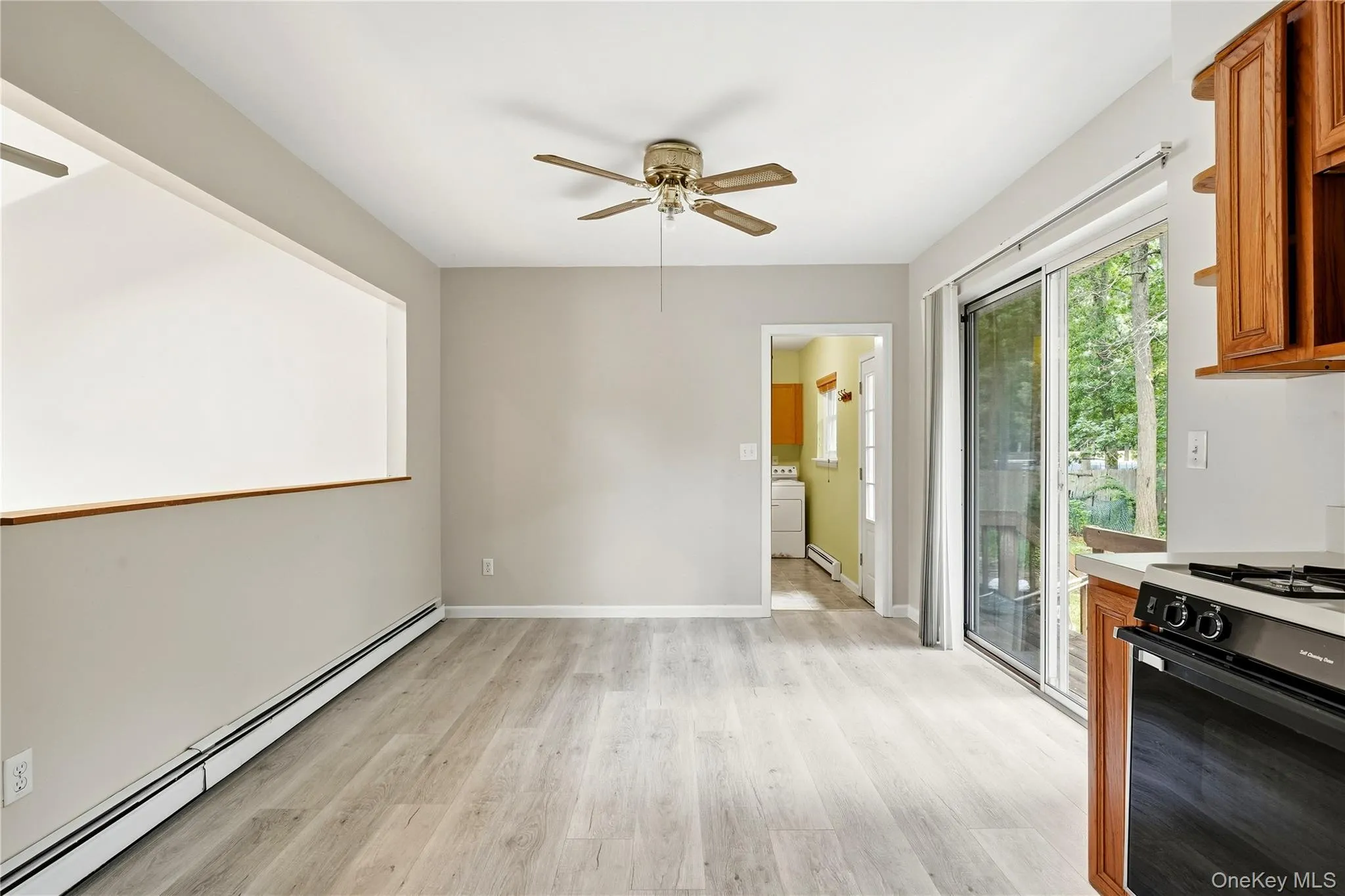 21 Lisa Court, Brookhaven, NY, 3 Bedrooms Bedrooms, 7 Rooms Rooms,2 BathroomsBathrooms,Residential,For Rent,Lisa,0,1055121 21 Lisa Court, Brookhaven, NY, 3 Bedrooms Bedrooms, 7 Rooms Rooms,2 BathroomsBathrooms,Residential,For Rent,Lisa,0,1055121
