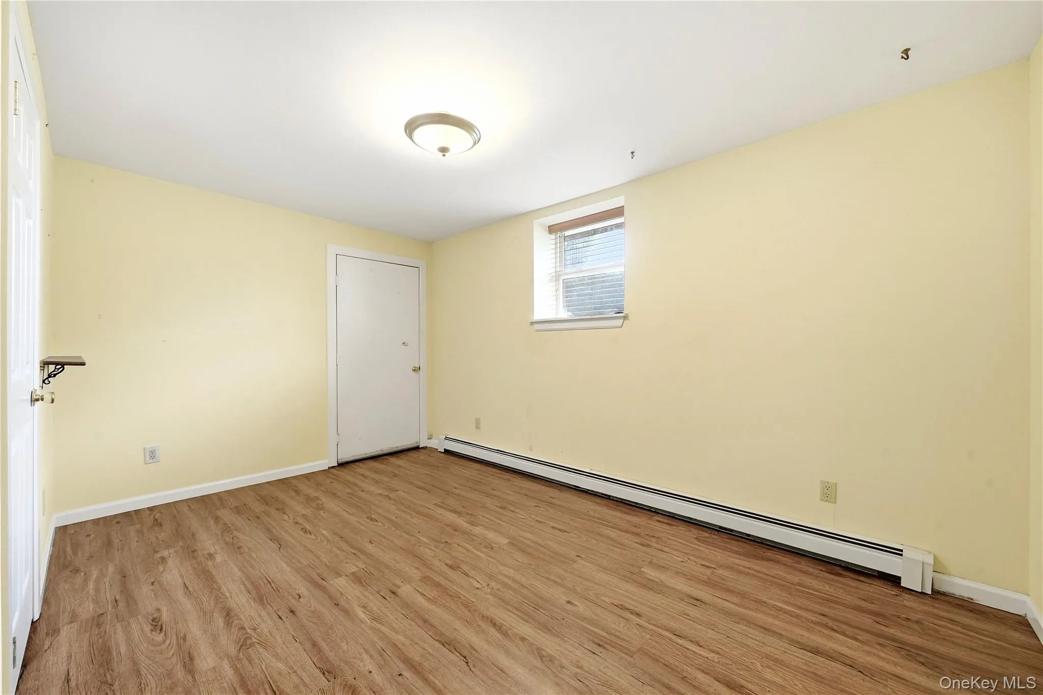 21 Lisa Court, Brookhaven, NY, 3 Bedrooms Bedrooms, 7 Rooms Rooms,2 BathroomsBathrooms,Residential,For Rent,Lisa,0,1055121 21 Lisa Court, Brookhaven, NY, 3 Bedrooms Bedrooms, 7 Rooms Rooms,2 BathroomsBathrooms,Residential,For Rent,Lisa,0,1055121