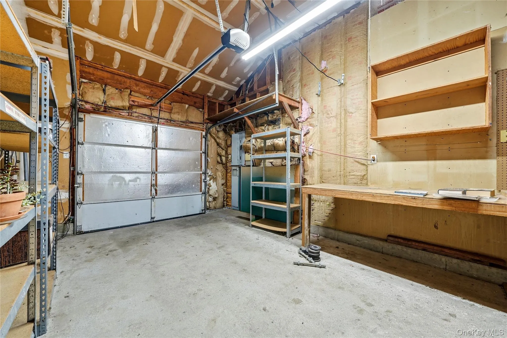 21 Lisa Court, Brookhaven, NY, 3 Bedrooms Bedrooms, 7 Rooms Rooms,2 BathroomsBathrooms,Residential,For Rent,Lisa,0,1055121 21 Lisa Court, Brookhaven, NY, 3 Bedrooms Bedrooms, 7 Rooms Rooms,2 BathroomsBathrooms,Residential,For Rent,Lisa,0,1055121