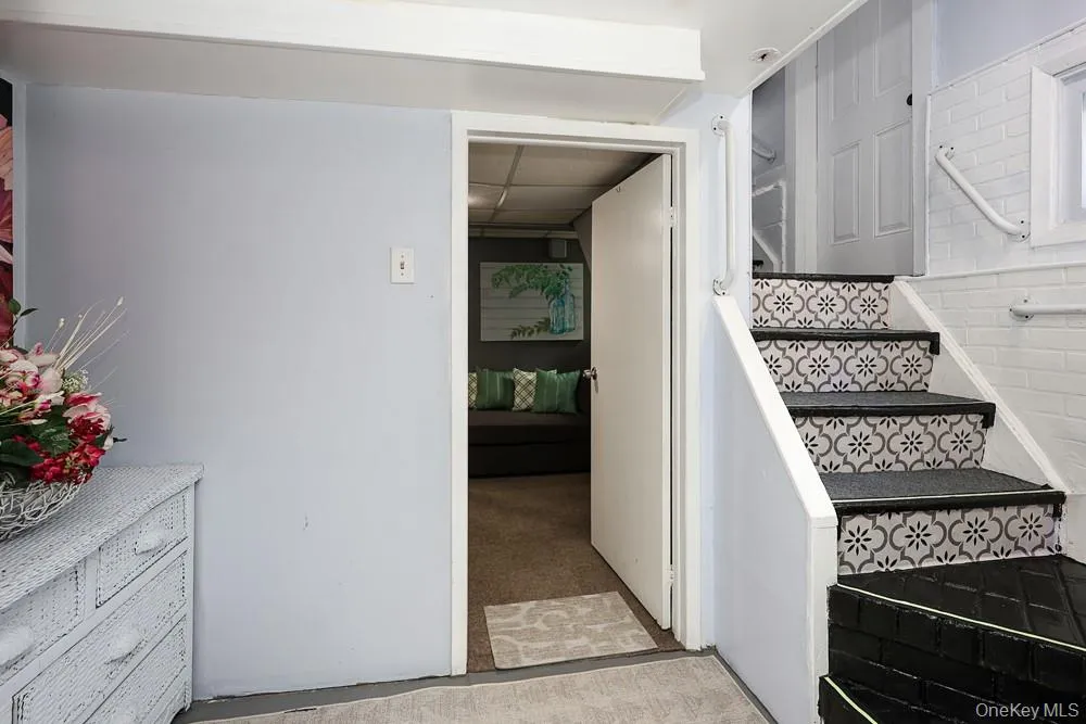 88-38 197th Street, New York, NY, 2 Bedrooms Bedrooms, 5 Rooms Rooms,2 BathroomsBathrooms,Residential,For Rent,197th,0,1055128 88-38 197th Street, New York, NY, 2 Bedrooms Bedrooms, 5 Rooms Rooms,2 BathroomsBathrooms,Residential,For Rent,197th,0,1055128