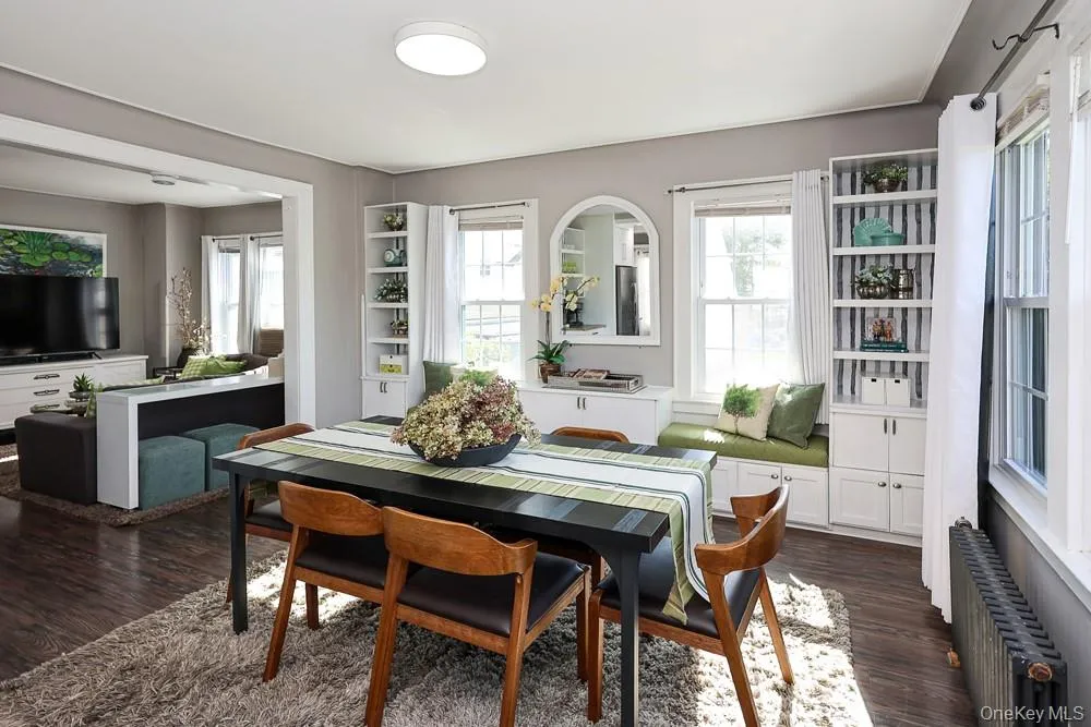88-38 197th Street, New York, NY, 2 Bedrooms Bedrooms, 5 Rooms Rooms,2 BathroomsBathrooms,Residential,For Rent,197th,0,1055128 88-38 197th Street, New York, NY, 2 Bedrooms Bedrooms, 5 Rooms Rooms,2 BathroomsBathrooms,Residential,For Rent,197th,0,1055128