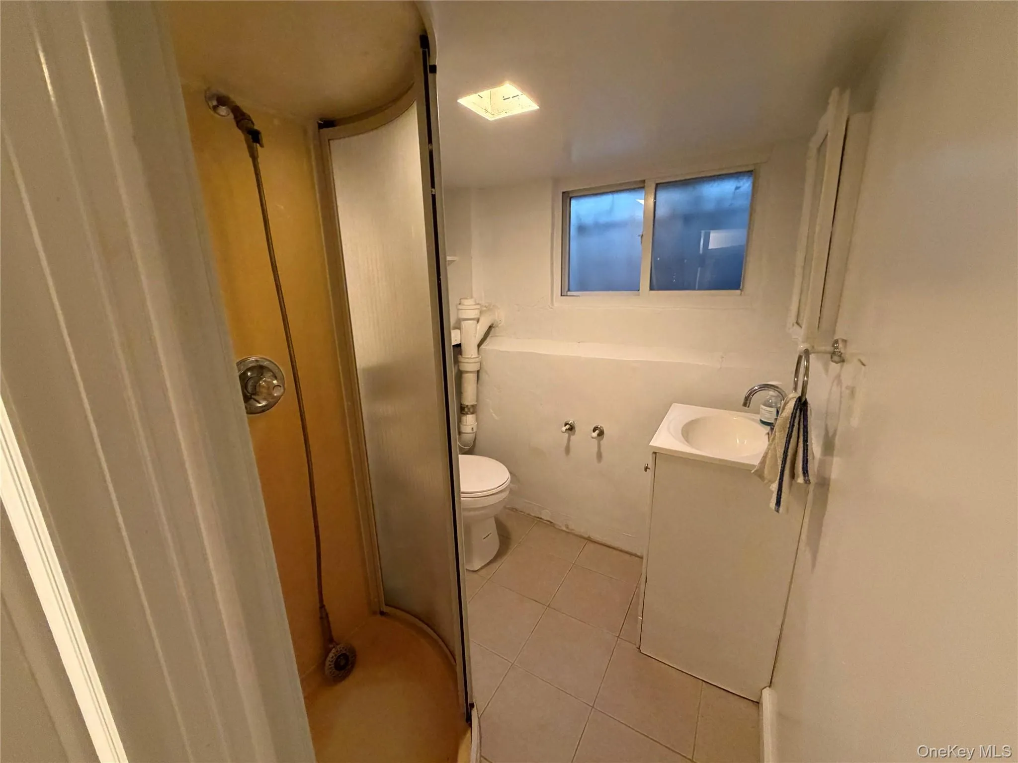 18917 45th Avenue, New York, NY, 4 Bedrooms Bedrooms, 10 Rooms Rooms,2 BathroomsBathrooms,Residential Lease,For Rent,45th,0,1055133 18917 45th Avenue, New York, NY, 4 Bedrooms Bedrooms, 10 Rooms Rooms,2 BathroomsBathrooms,Residential Lease,For Rent,45th,0,1055133