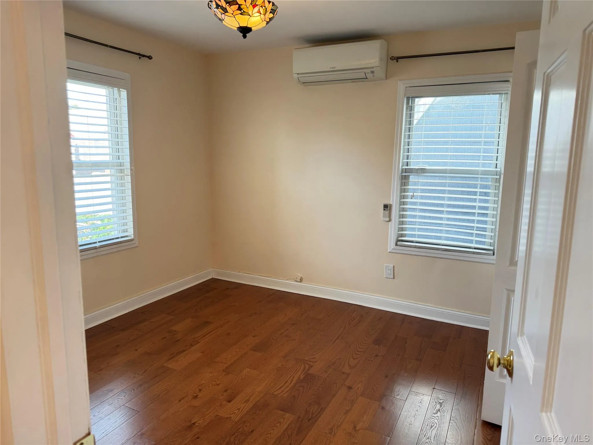 18917 45th Avenue, New York, NY, 4 Bedrooms Bedrooms, 10 Rooms Rooms,2 BathroomsBathrooms,Residential Lease,For Rent,45th,0,1055133 18917 45th Avenue, New York, NY, 4 Bedrooms Bedrooms, 10 Rooms Rooms,2 BathroomsBathrooms,Residential Lease,For Rent,45th,0,1055133