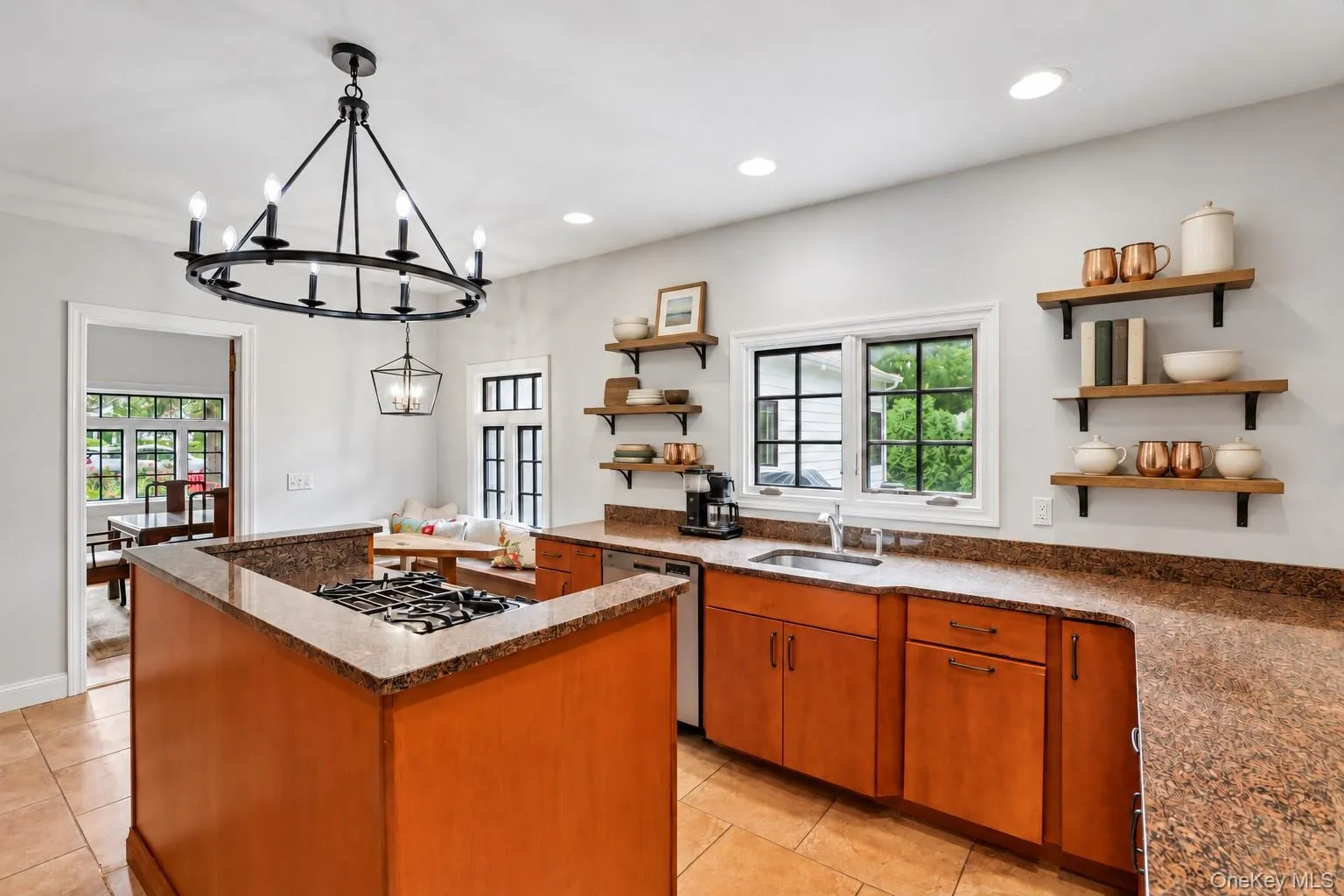 Eat-In Kitchen Eat-In Kitchen