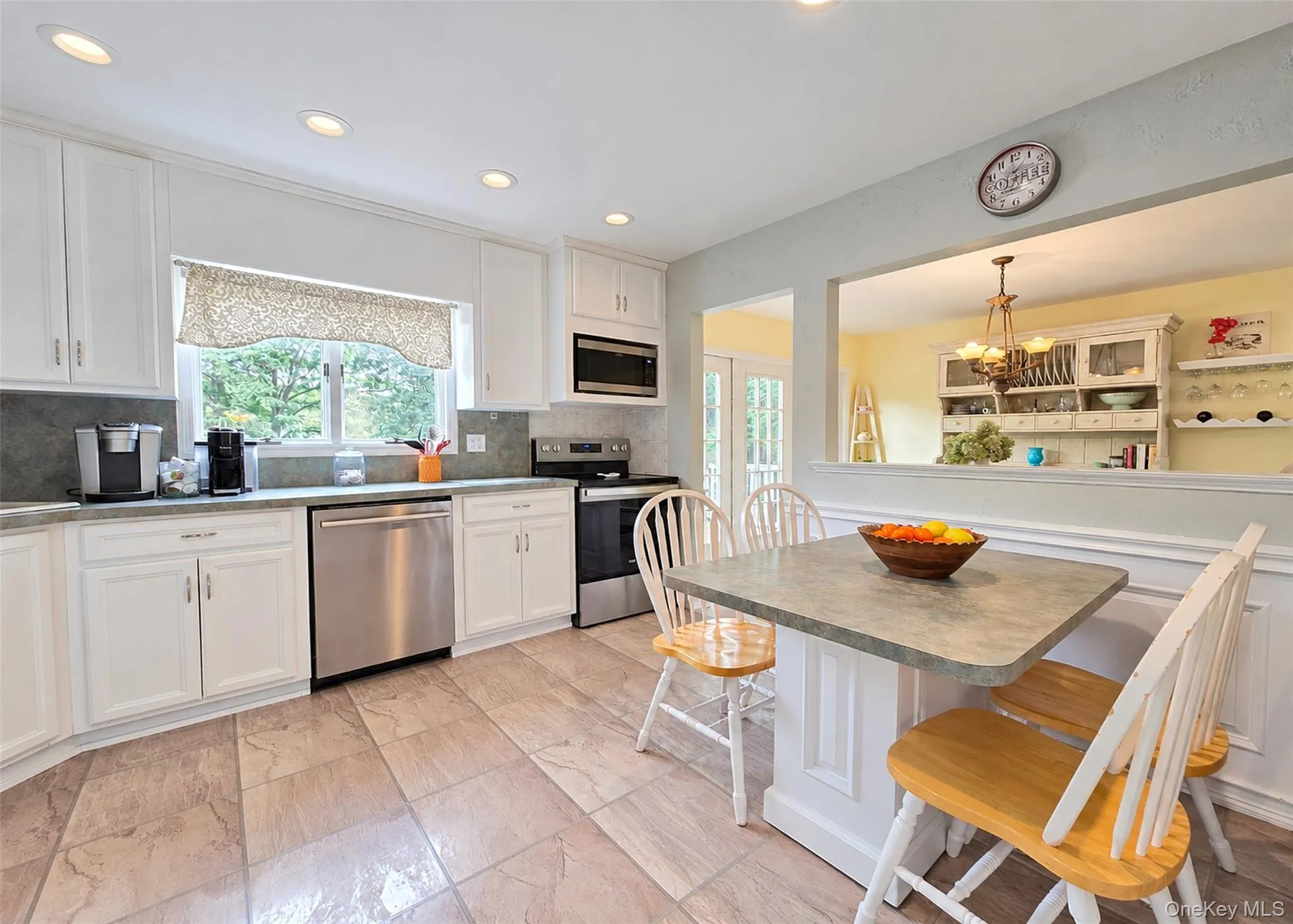 167 Glenmere Way, Islip, NY, 3 Bedrooms Bedrooms, 9 Rooms Rooms,2 BathroomsBathrooms,Residential,For Rent,Glenmere,0,1055135 167 Glenmere Way, Islip, NY, 3 Bedrooms Bedrooms, 9 Rooms Rooms,2 BathroomsBathrooms,Residential,For Rent,Glenmere,0,1055135
